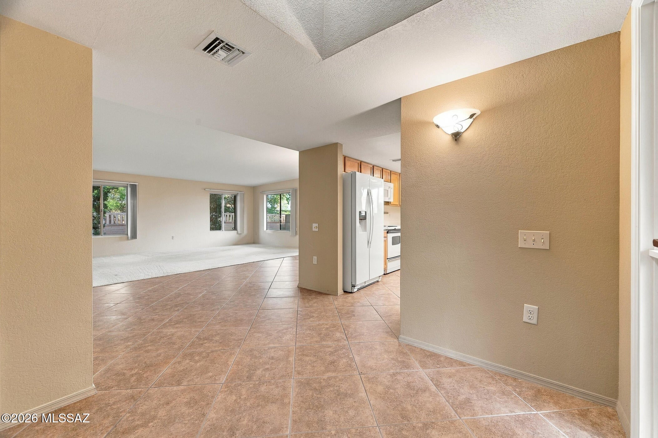 1846 W Camino Urbano