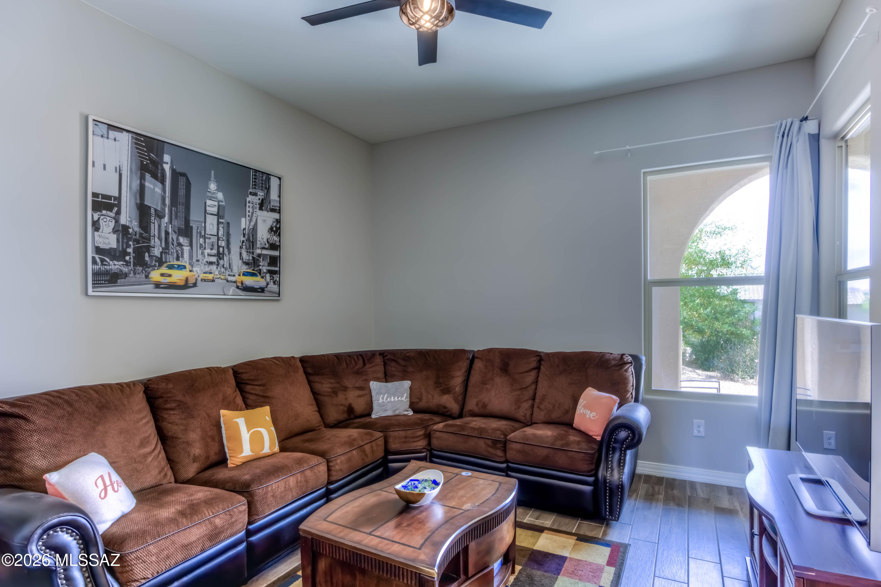 5427 W Windmill Farm