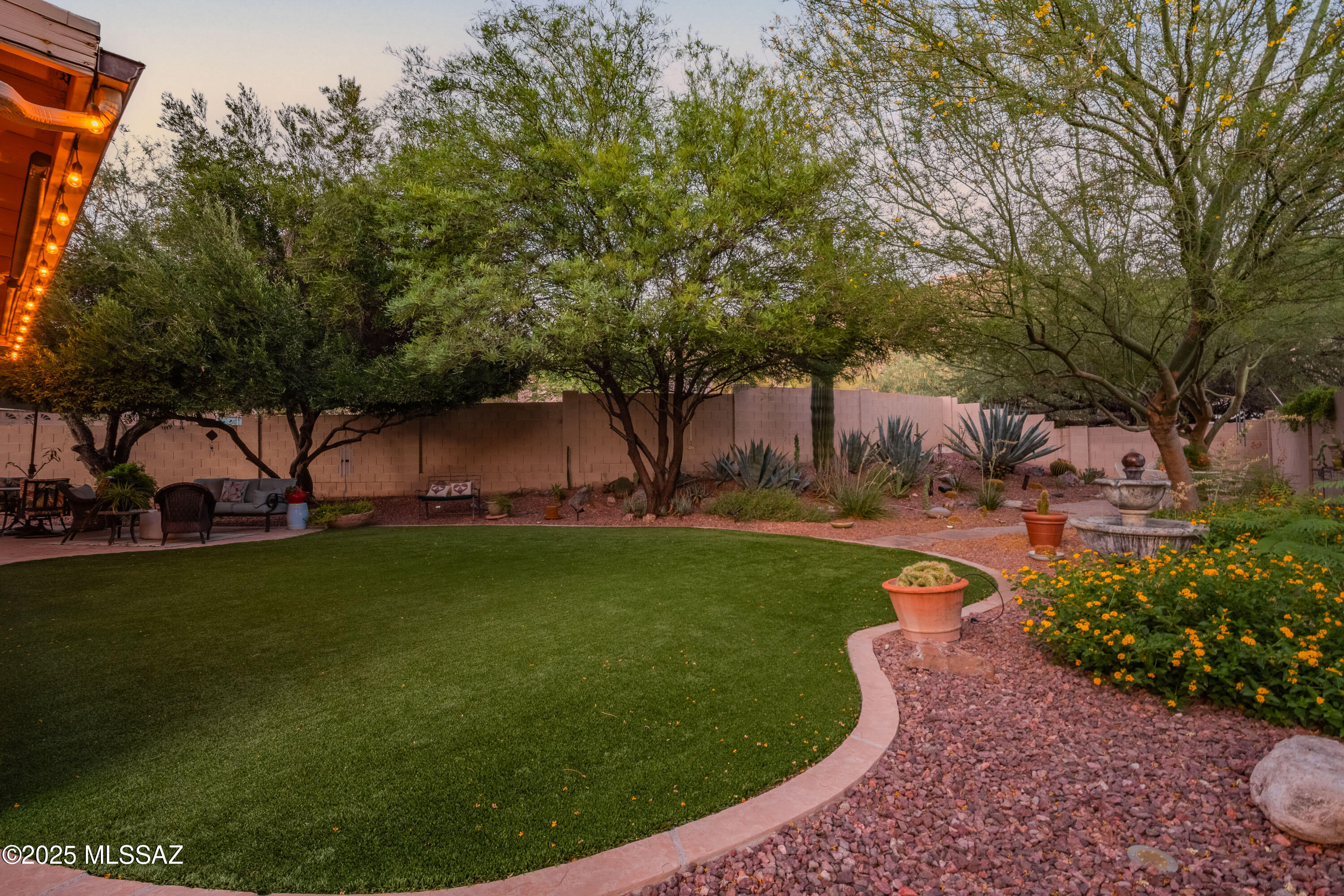 Shadows @ Sabino (1-103) - Residential