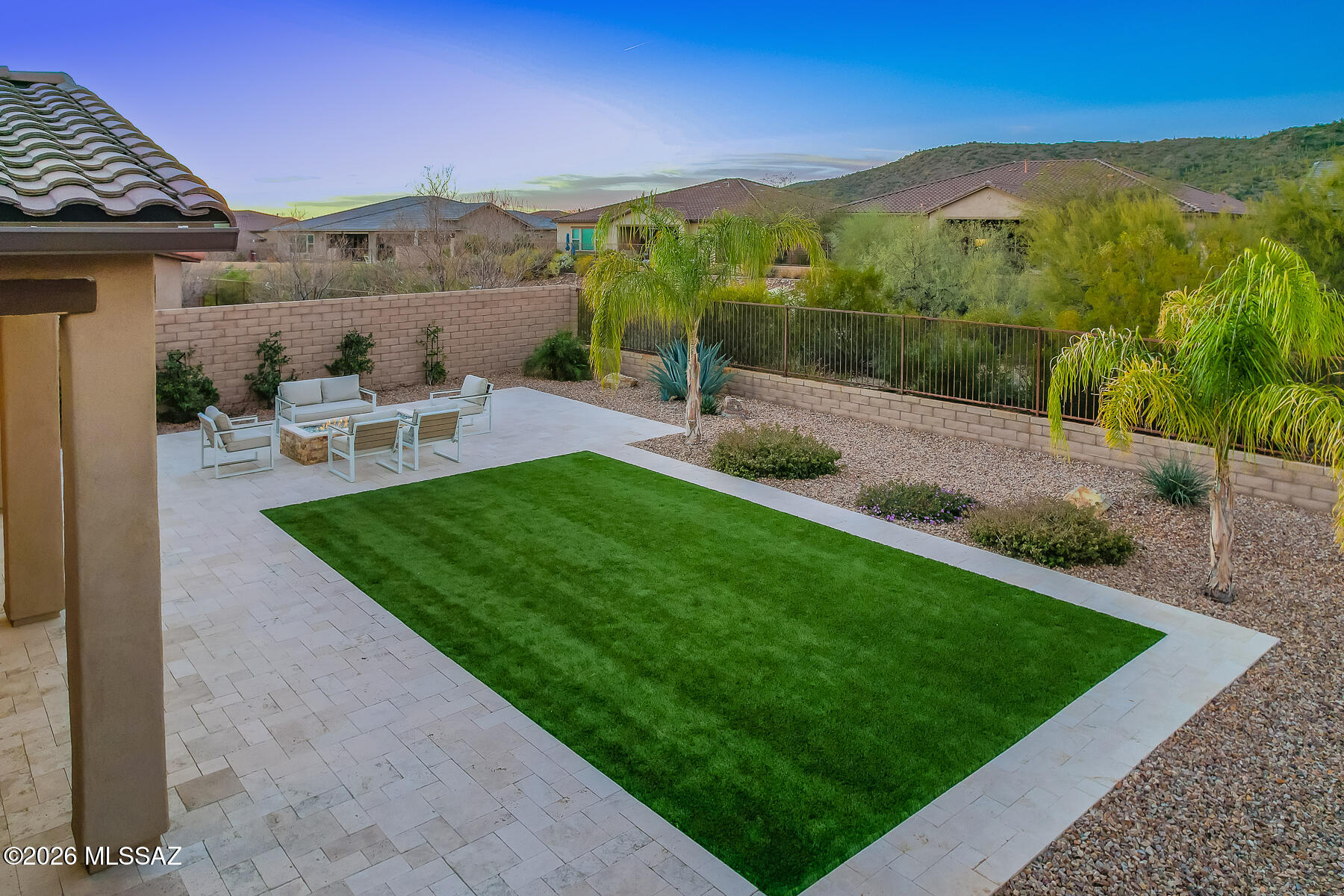 6954 W Foothills Acacia Place