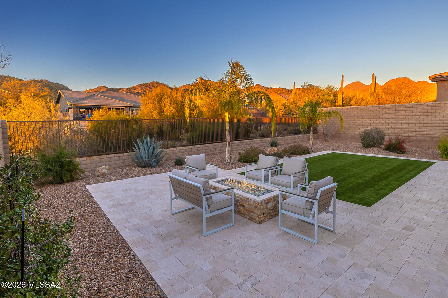 Boulder Bridge Pass II At Dove Mountain SQ20143250154 - Residential