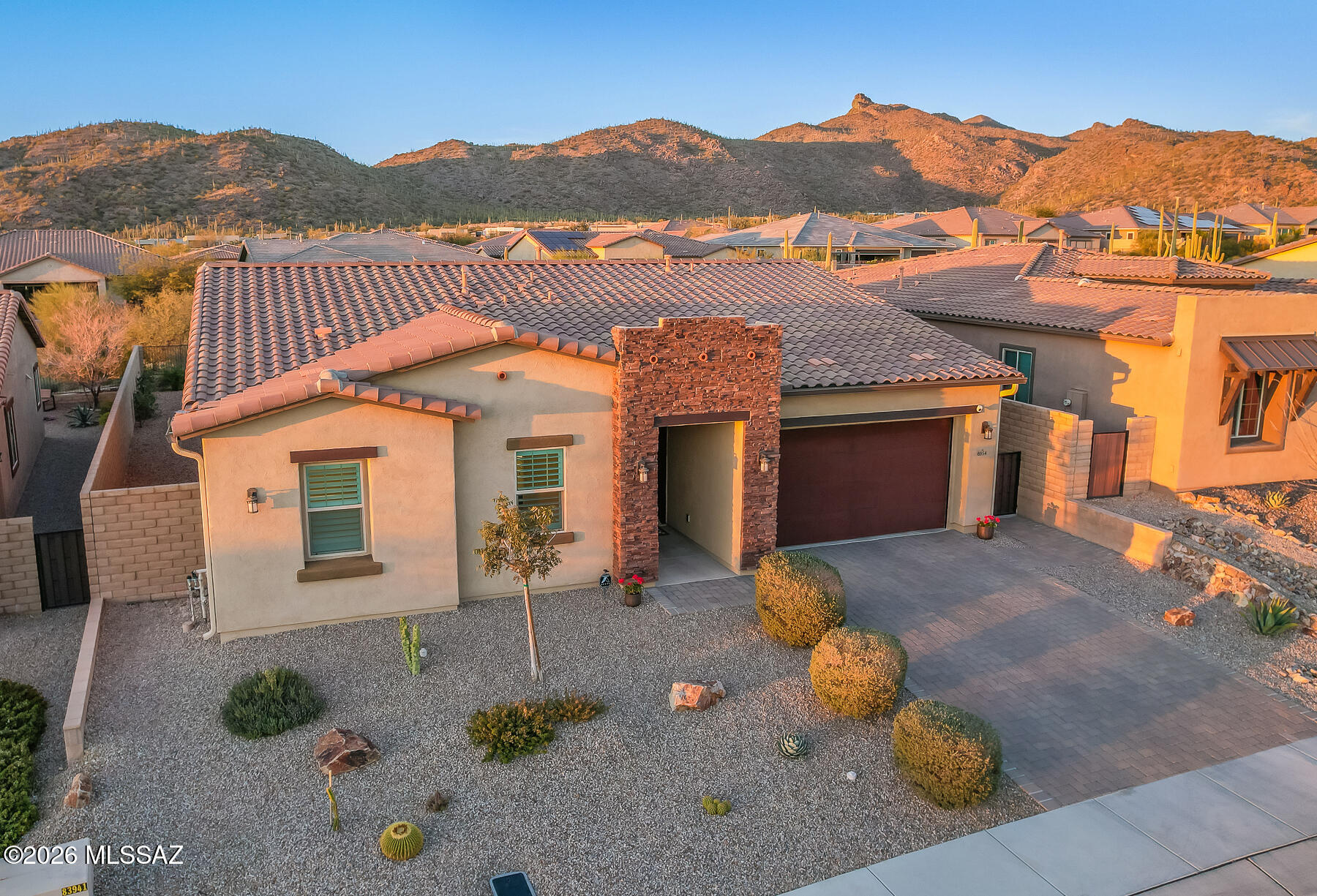 6954 W Foothills Acacia Place