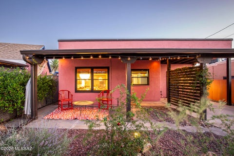 Photo of 431 W Carrillo Street, Tucson, AZ 85701 (MLS # 22624428)