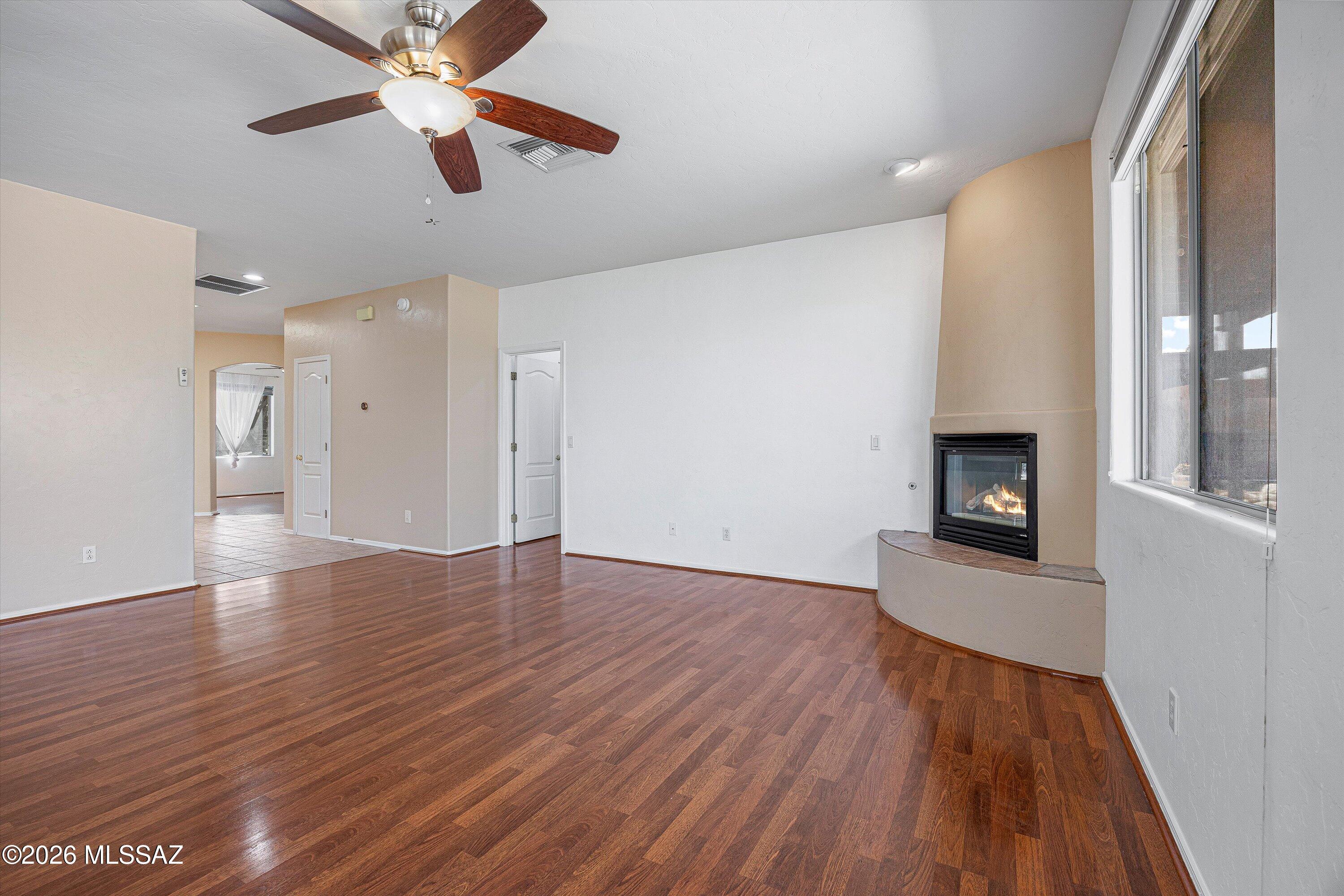 Marquette Place (1-44) - Residential