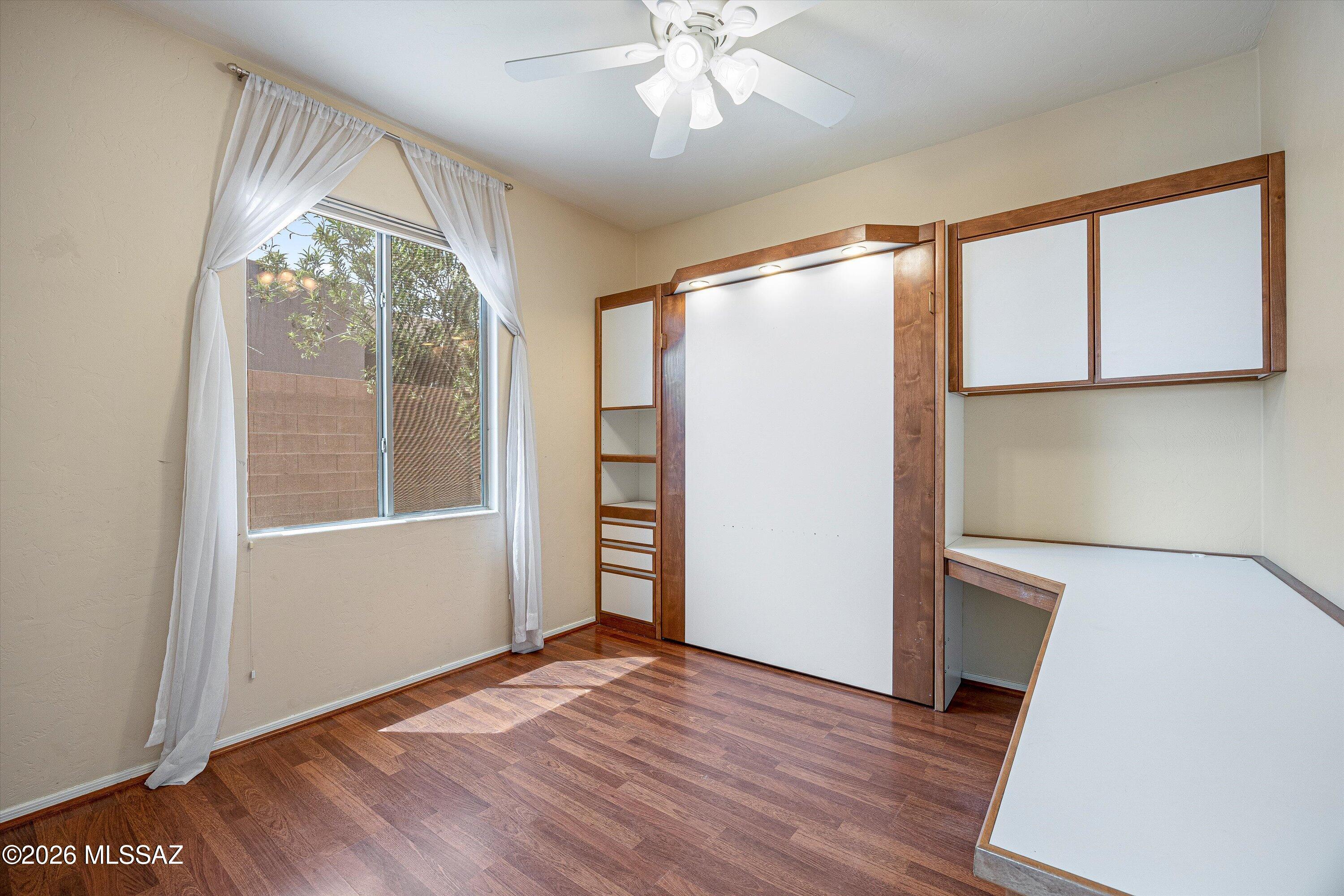 Marquette Place (1-44) - Residential