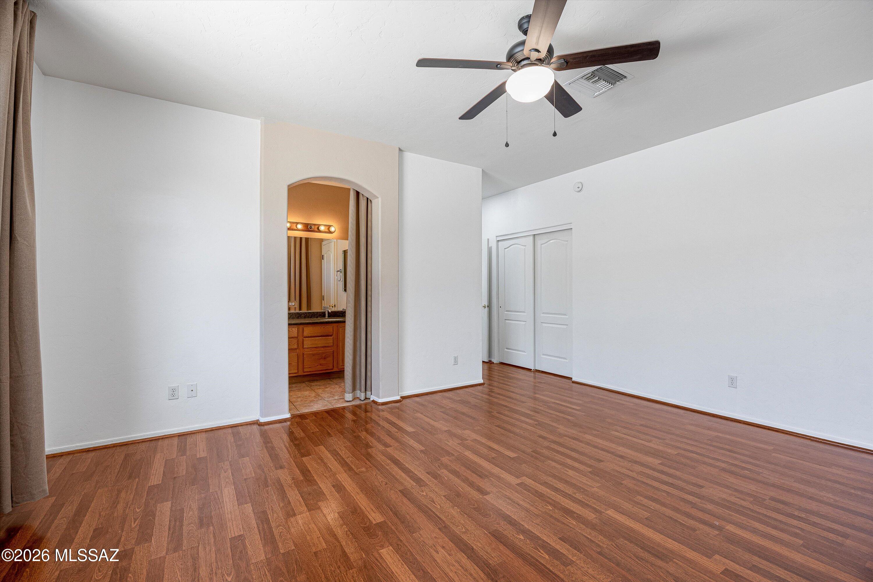 Marquette Place (1-44) - Residential