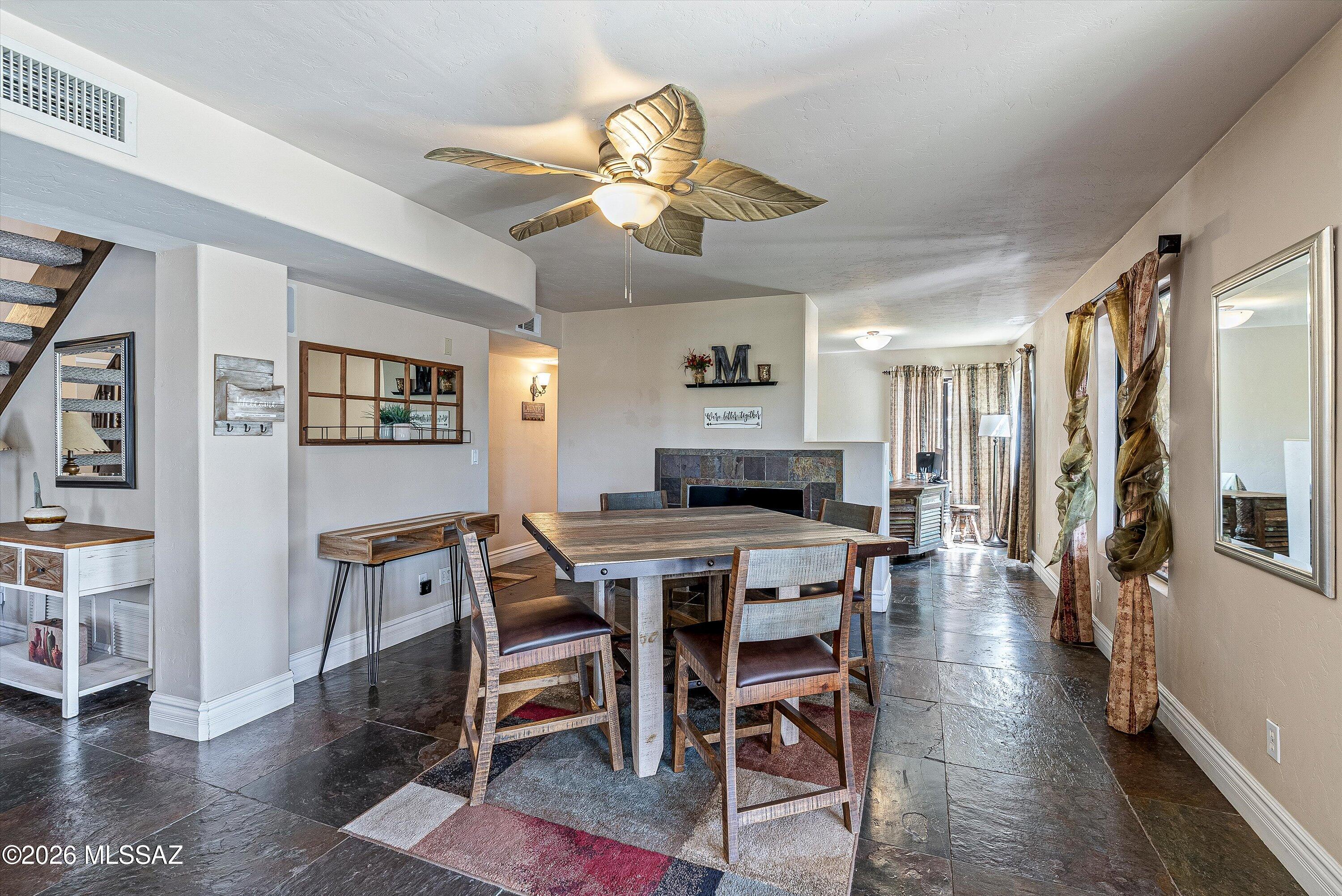 Villages Of La Canada (The) - Residential