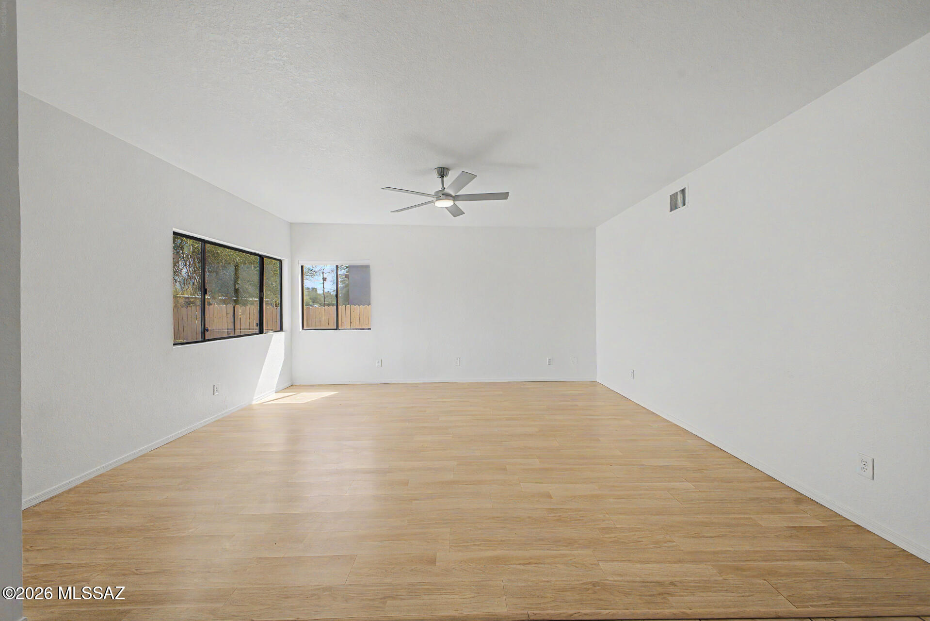 3370 E Monte Vista Drive