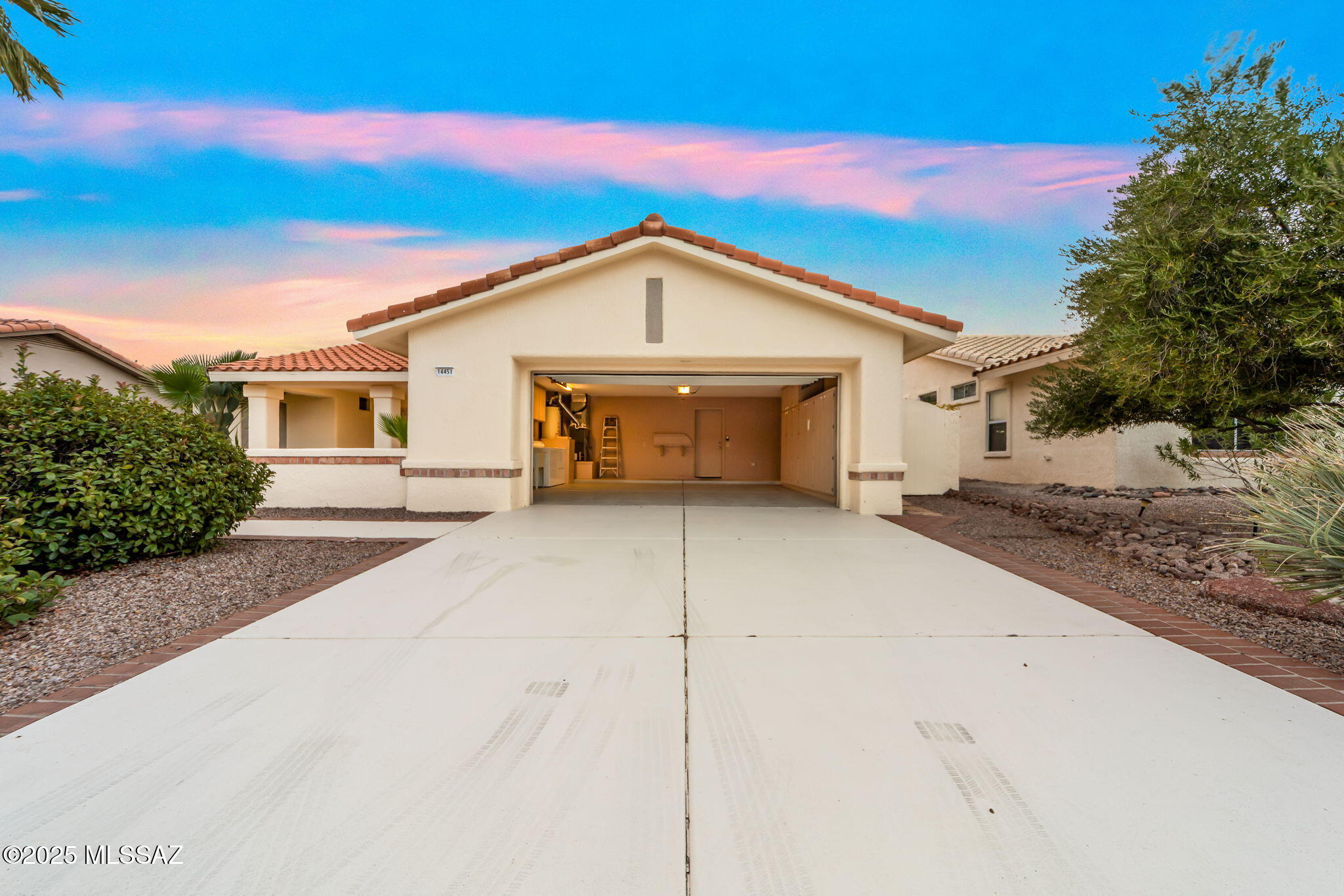 14451 N Rock Springs Lane