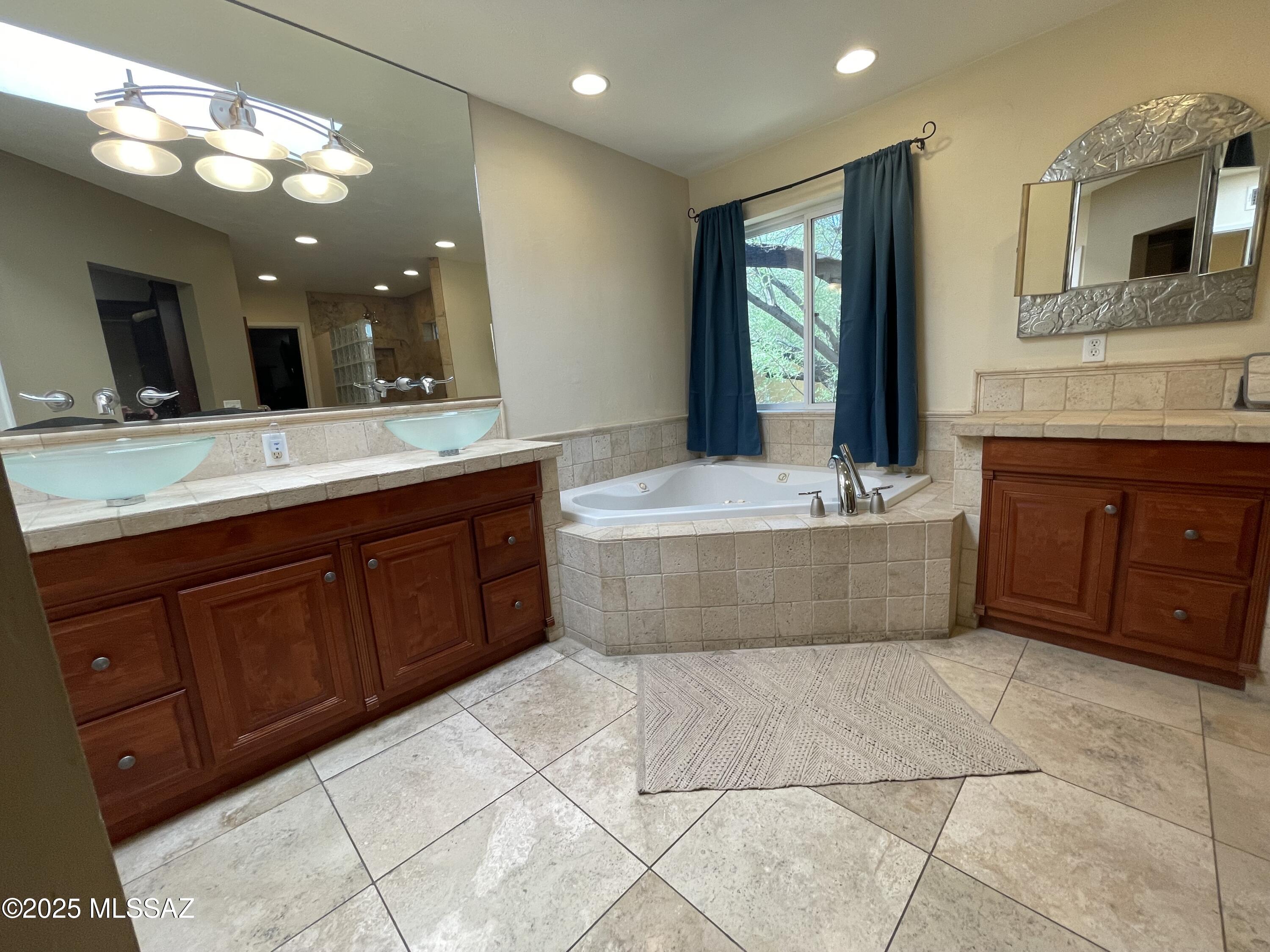 River View Estates (1-101) - Residential