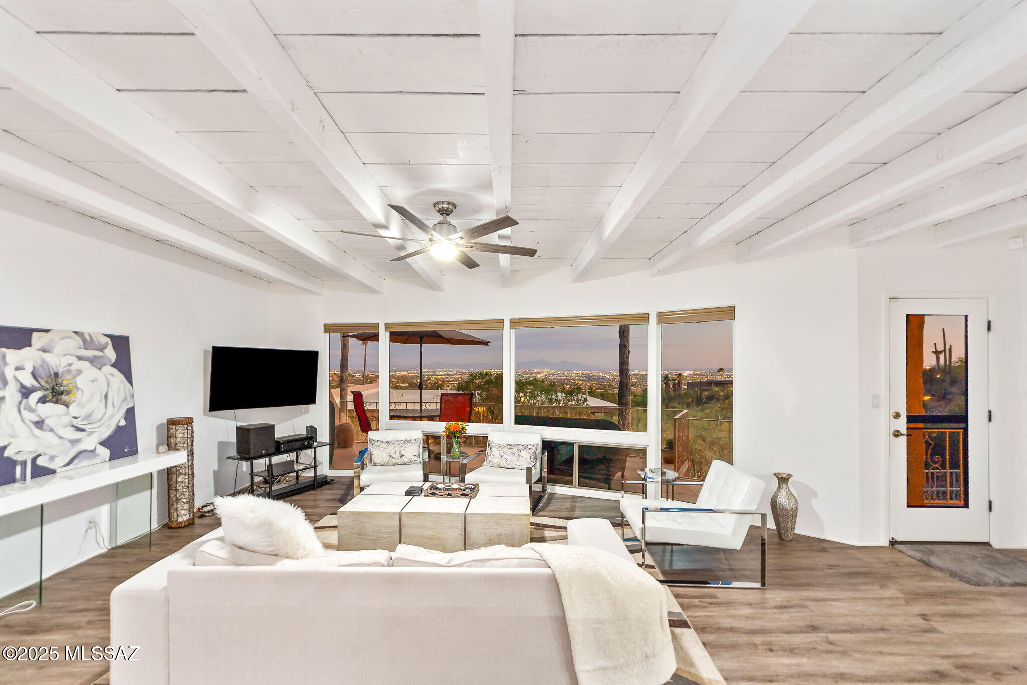 5251 E Mission Hill Drive 18 &19