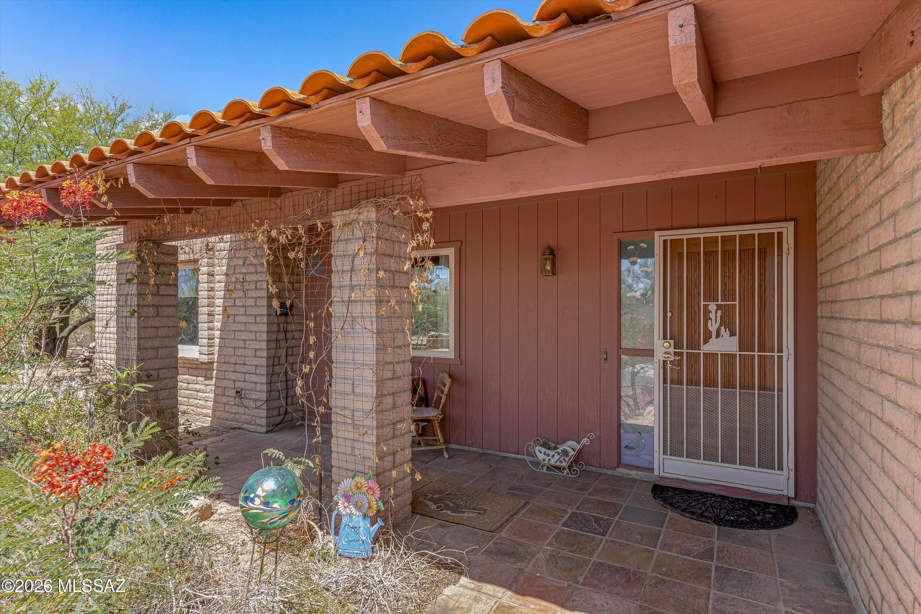 2290 W Dante Way