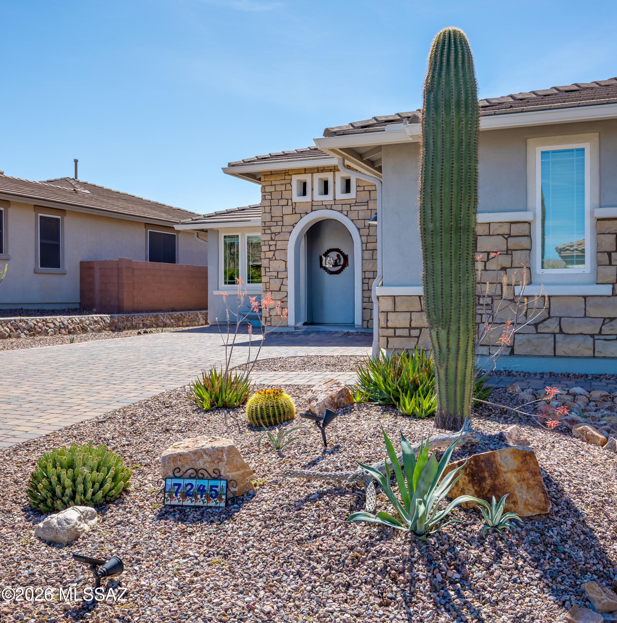 7245 W Secret Bluff Ps