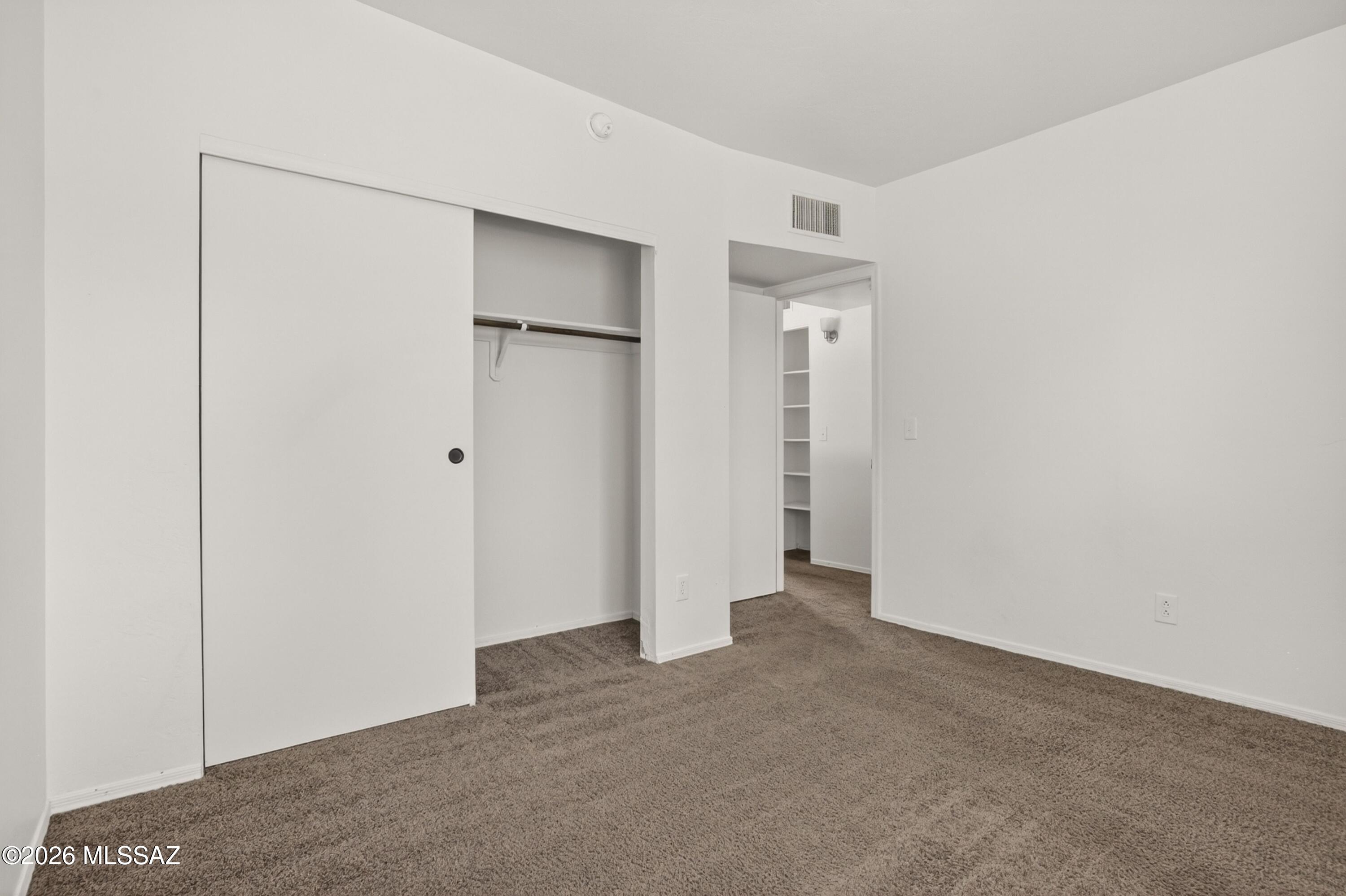 Las Montanas (1-56) - Residential