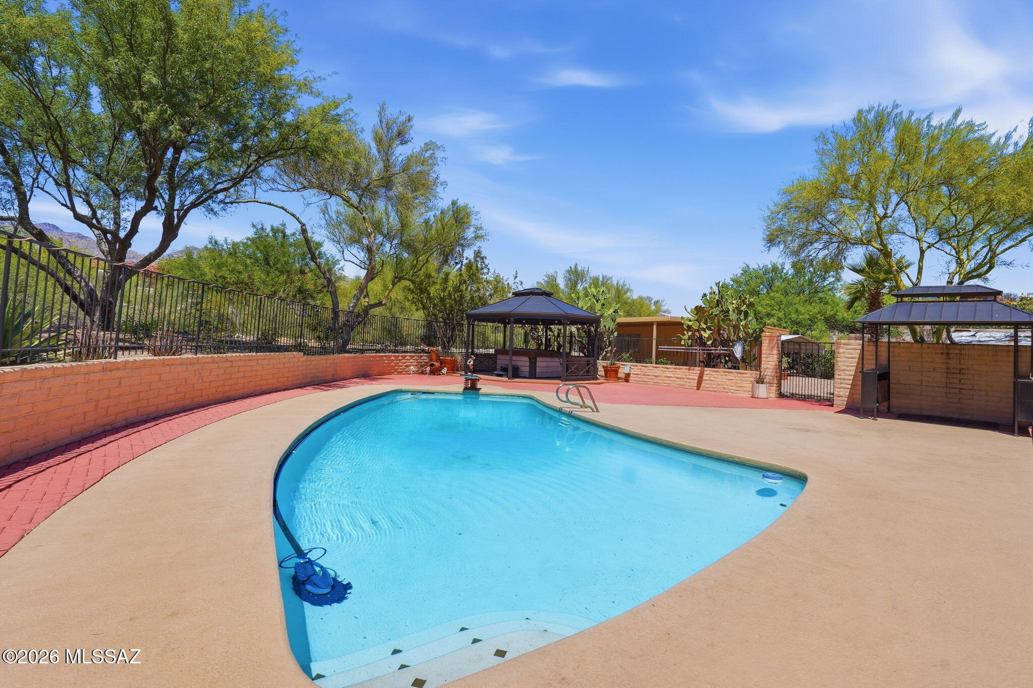 La Buena Vida Estates (1-37) - Residential