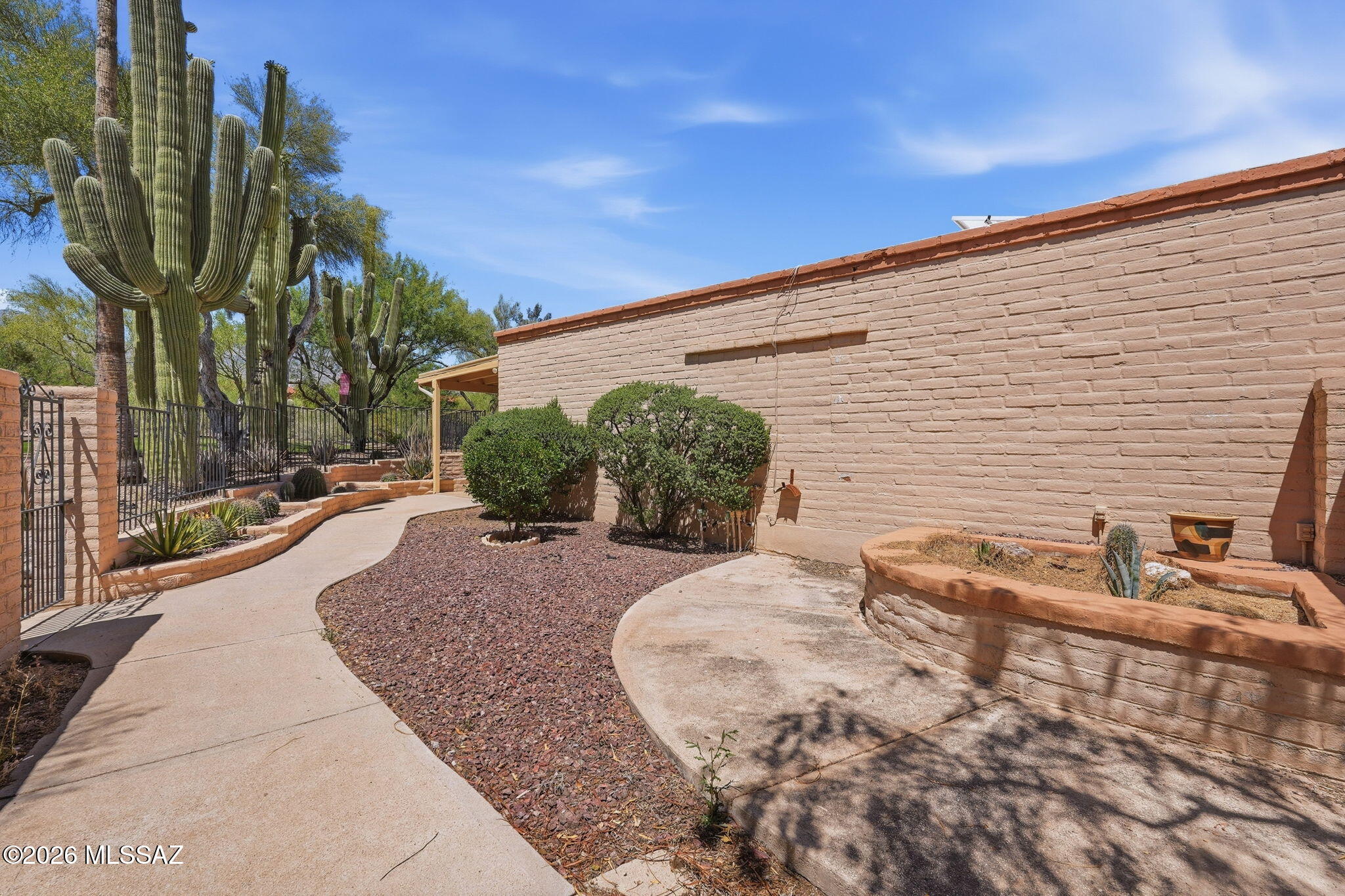 La Buena Vida Estates (1-37) - Residential