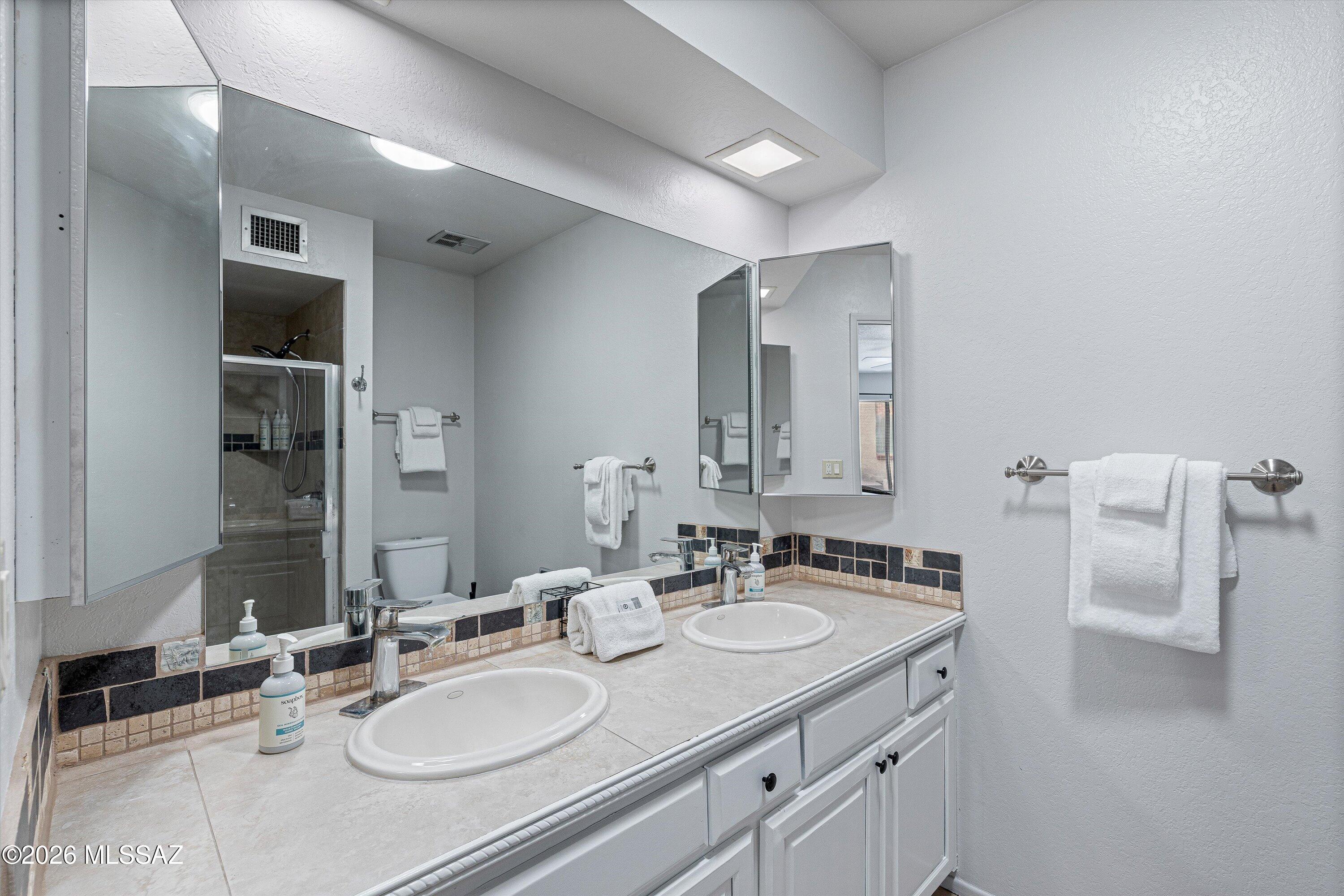 Sunrise Pointe Townhouses (1-21) - Residential Lease