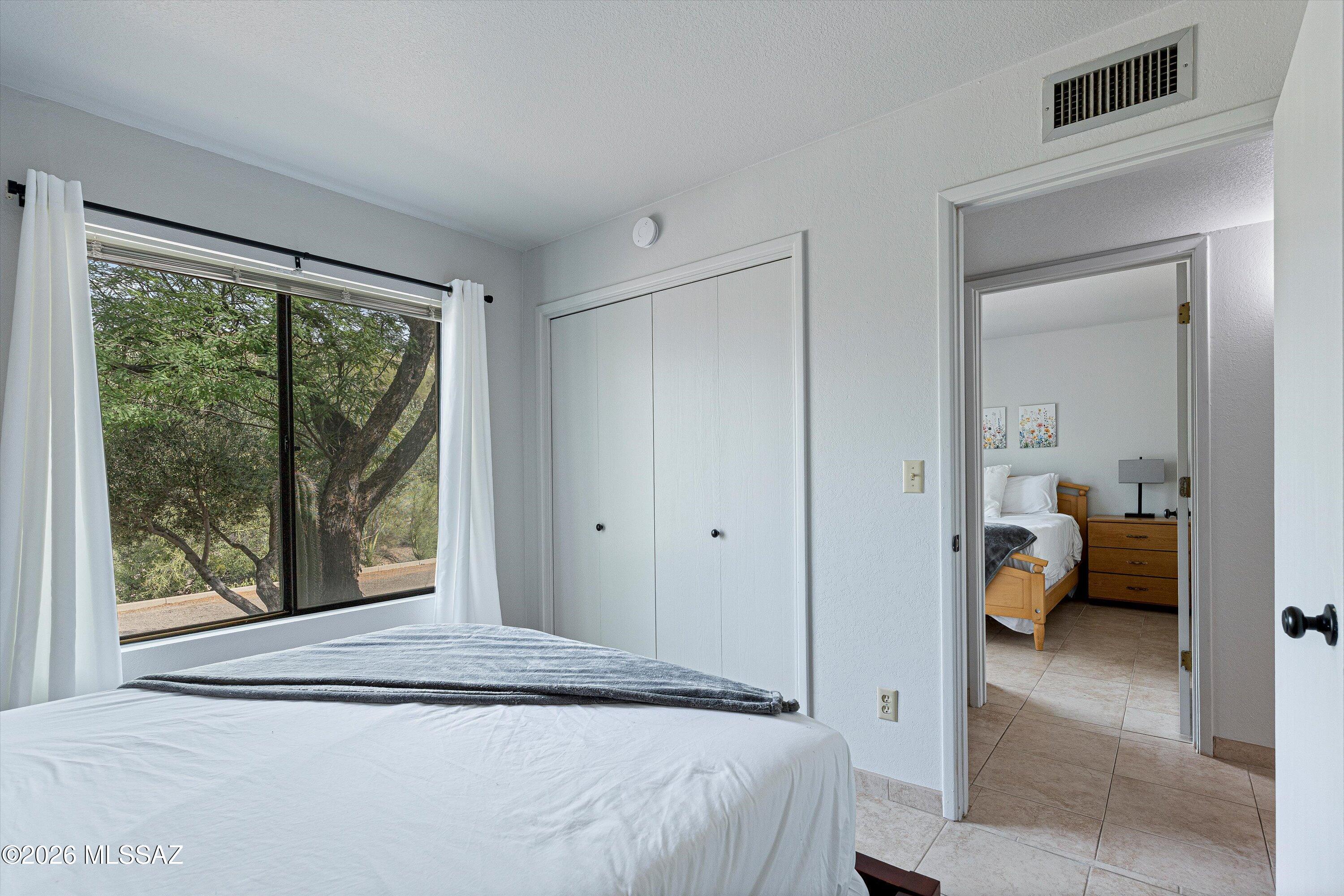 Sunrise Pointe Townhouses (1-21) - Residential Lease