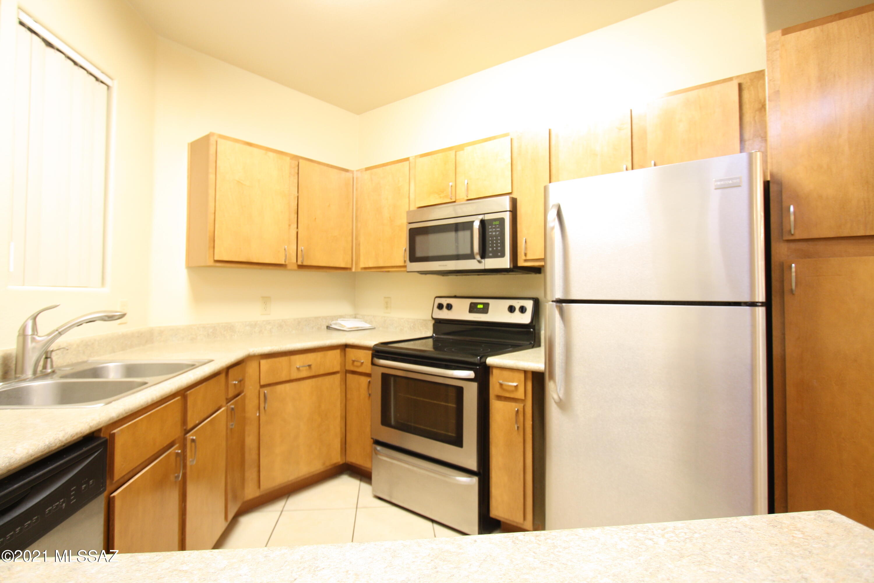 Village On Hacienda Del Sol - Residential Lease