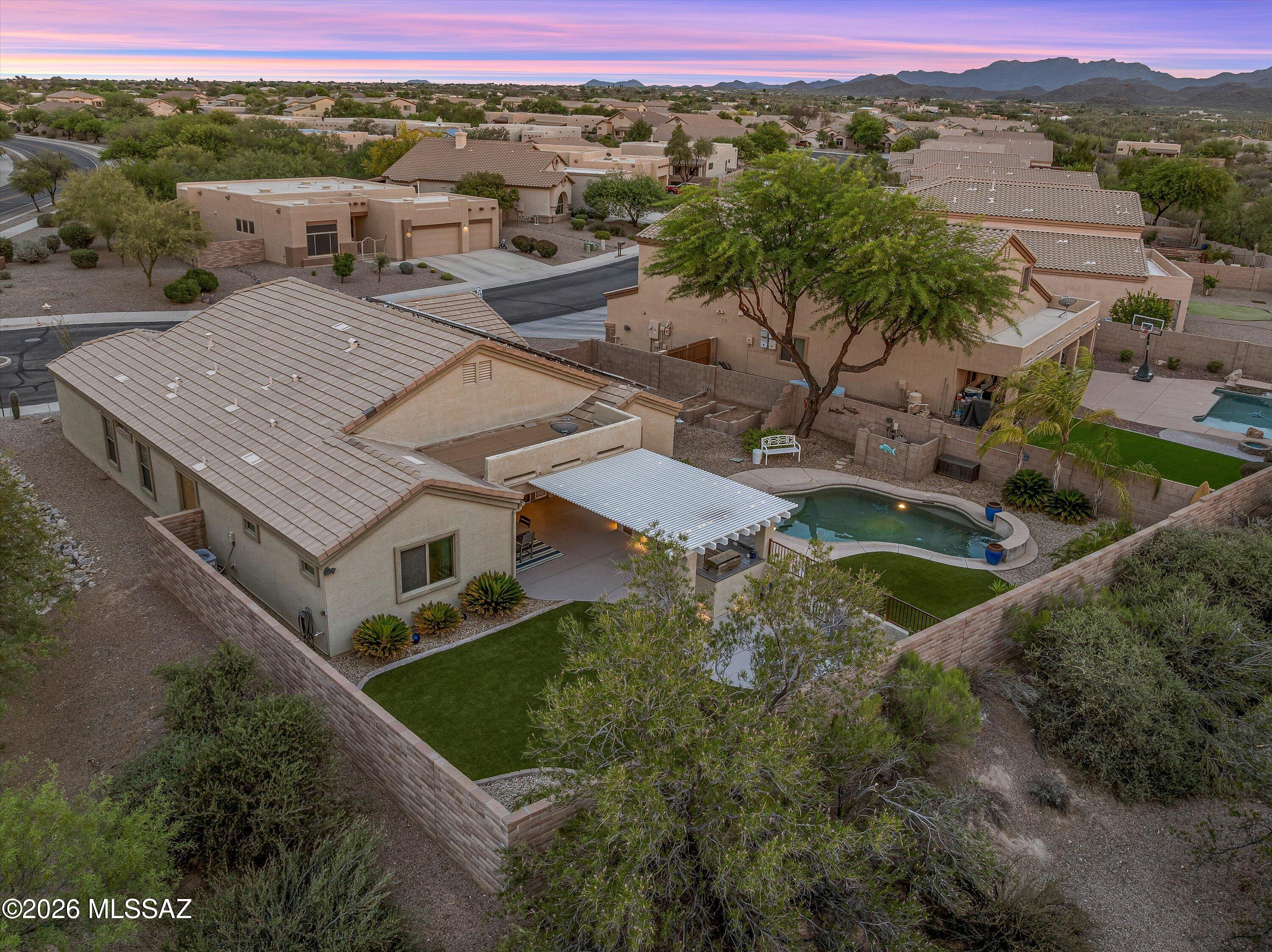 Continental Reserve Blk. 16B (1-86) - Residential