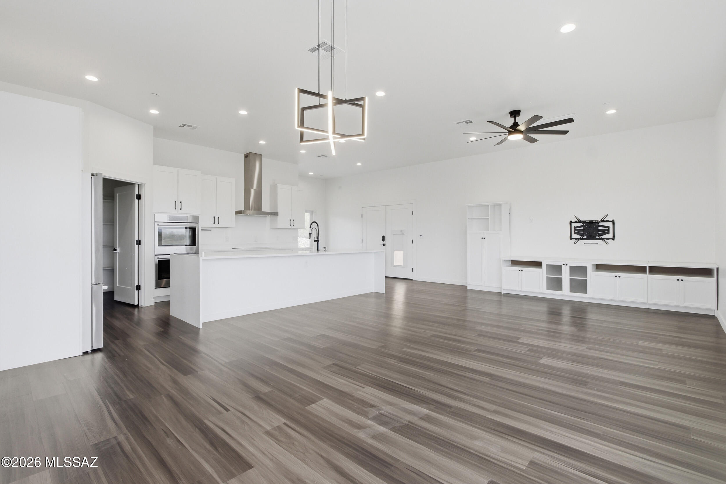 1888 N El Moraga Drive