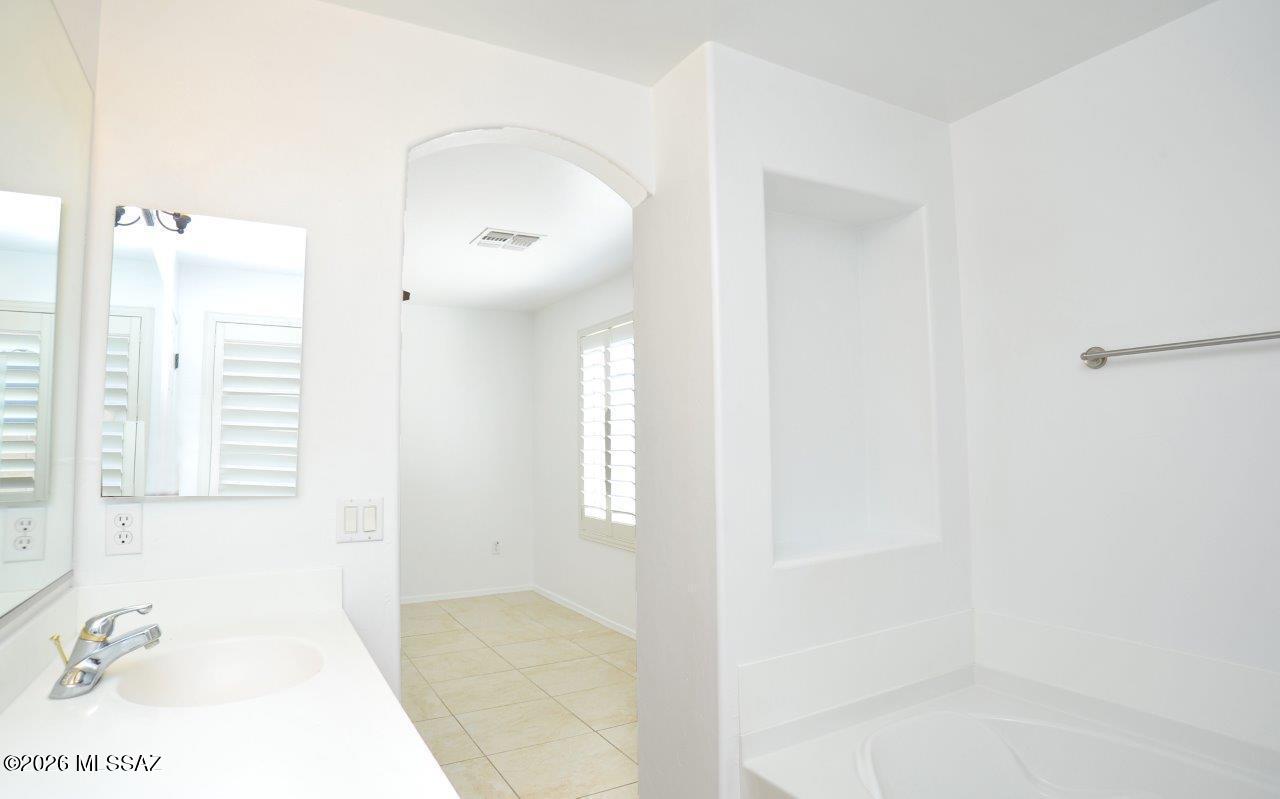 The Villages IV At Dove Mountain (1-47) - Residential Lease