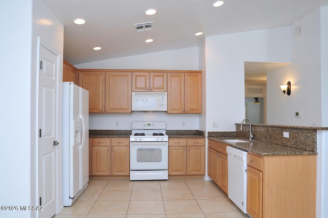 The Villages IV At Dove Mountain (1-47) - Residential Lease