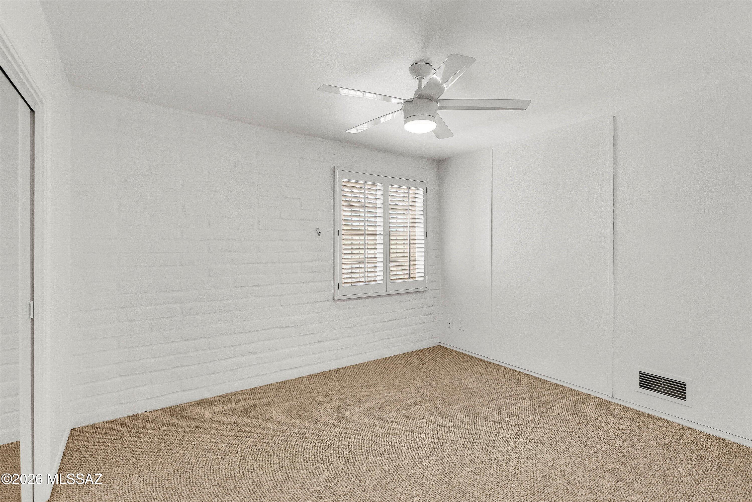 Catalina Pueblo 2 Resub Th - Residential Lease