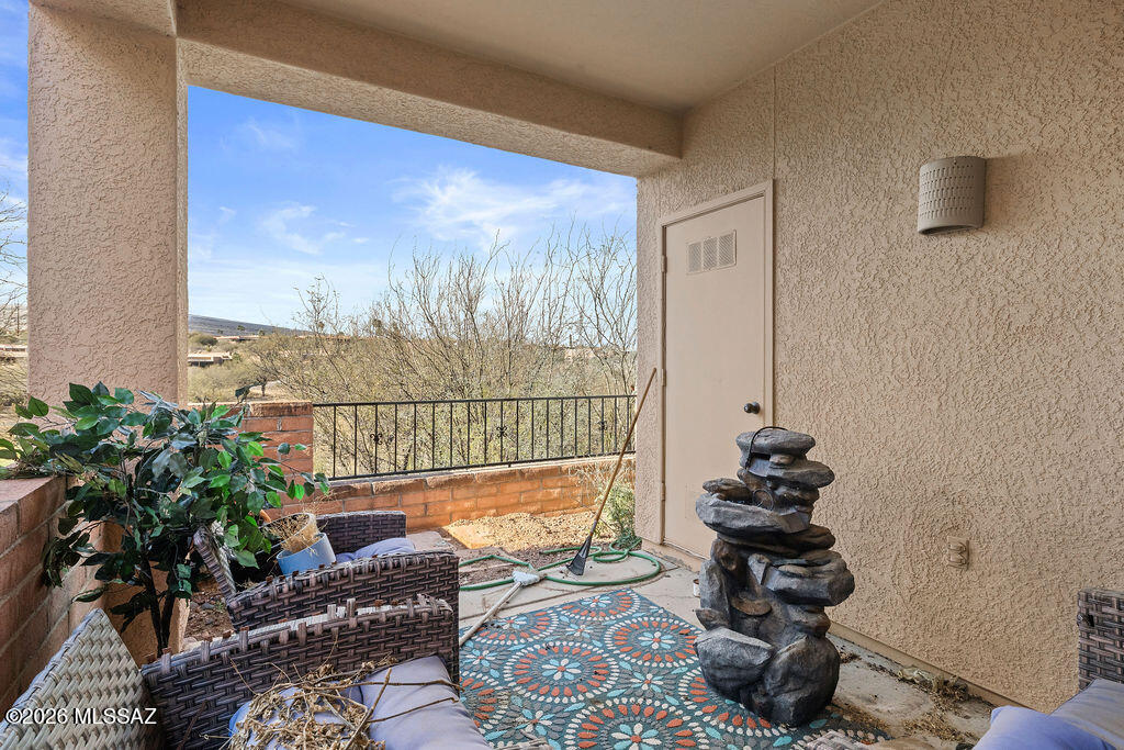 1770 W Camino Estelar