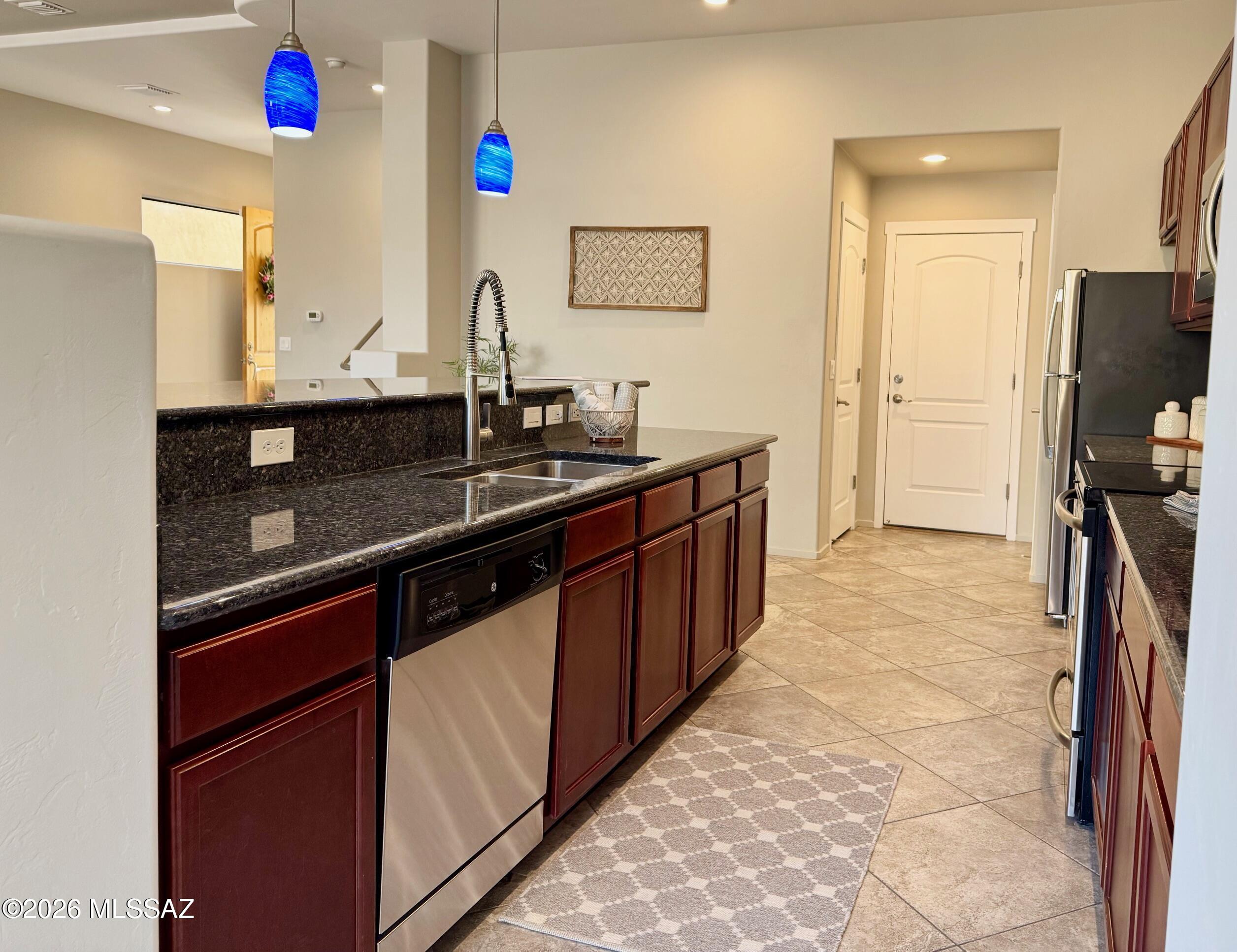 Oasis Harrison - Residential