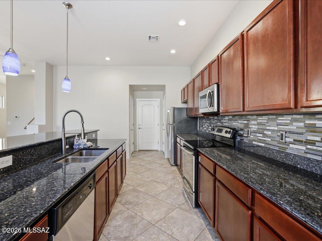 Oasis Harrison - Residential
