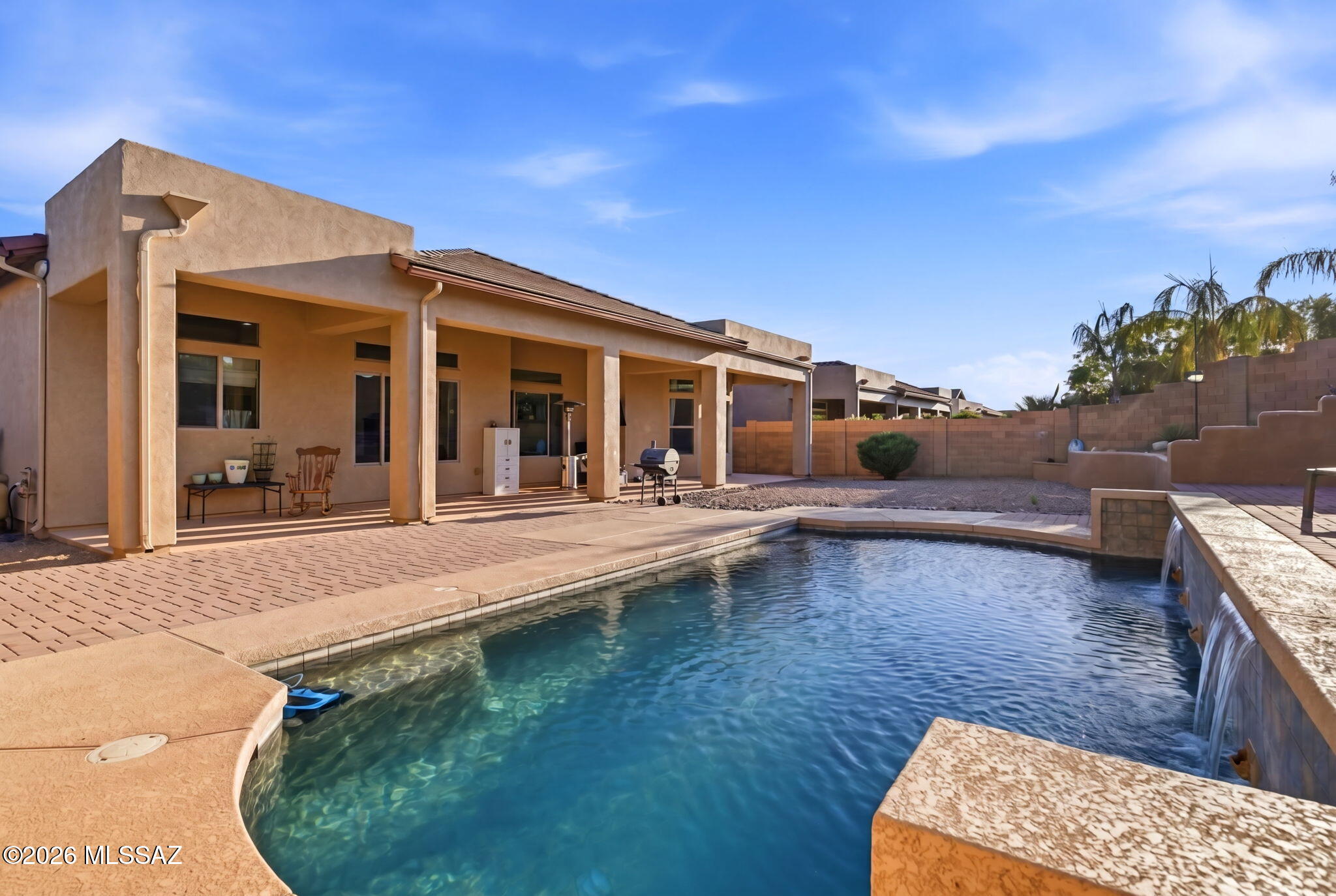 1220 W Calabria Court