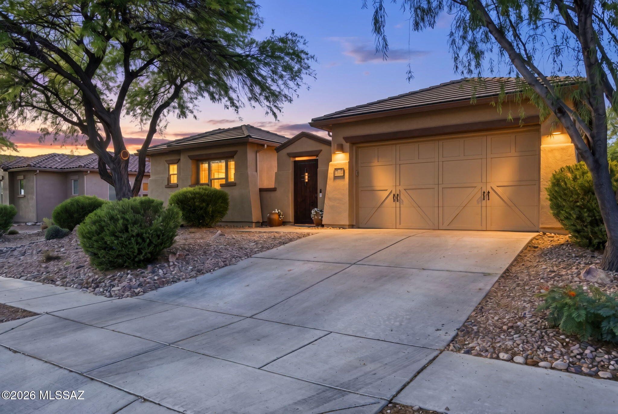 1220 W Calabria Court