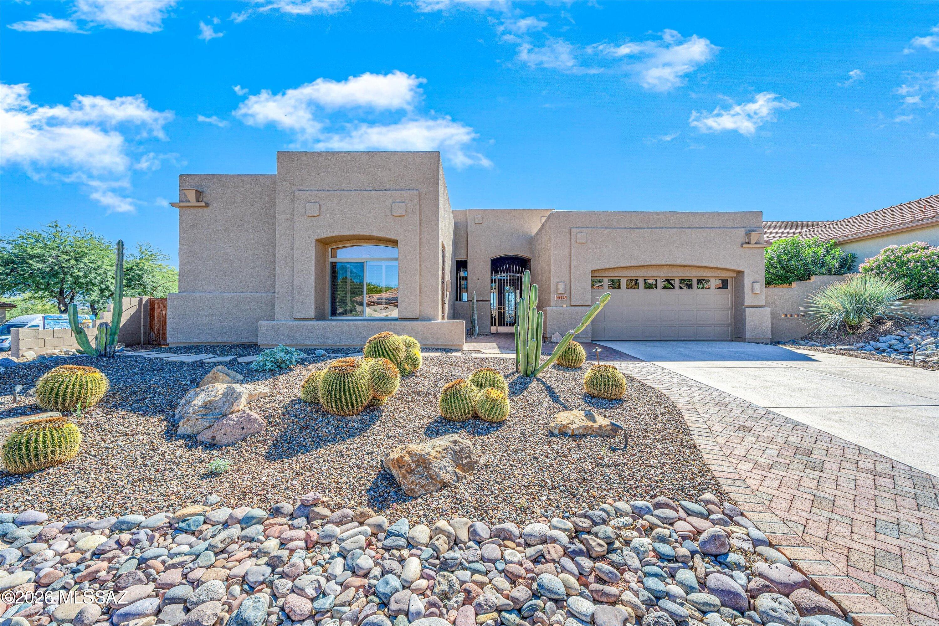 63141 E Cat Claw Lane