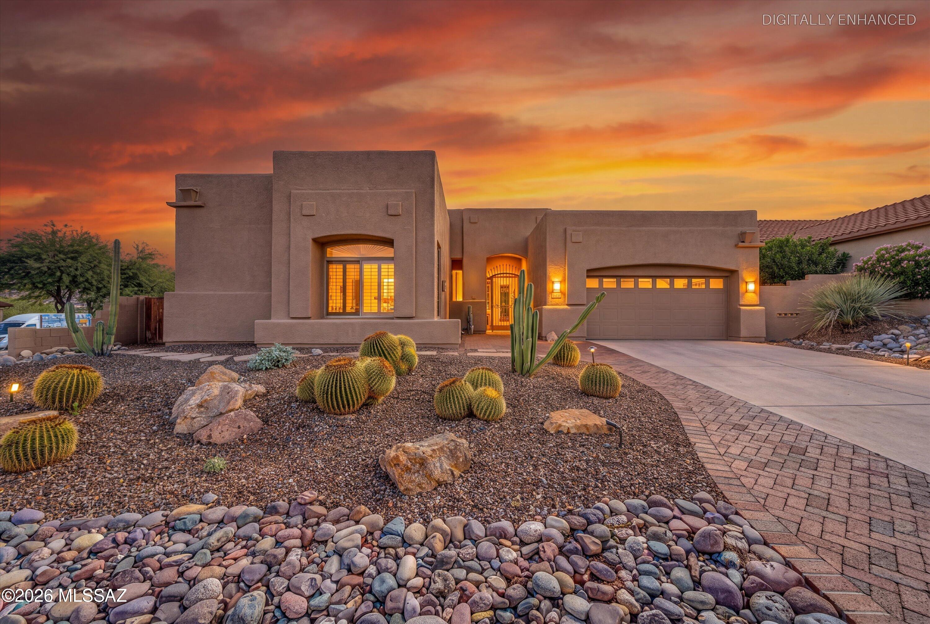 63141 E Cat Claw Lane