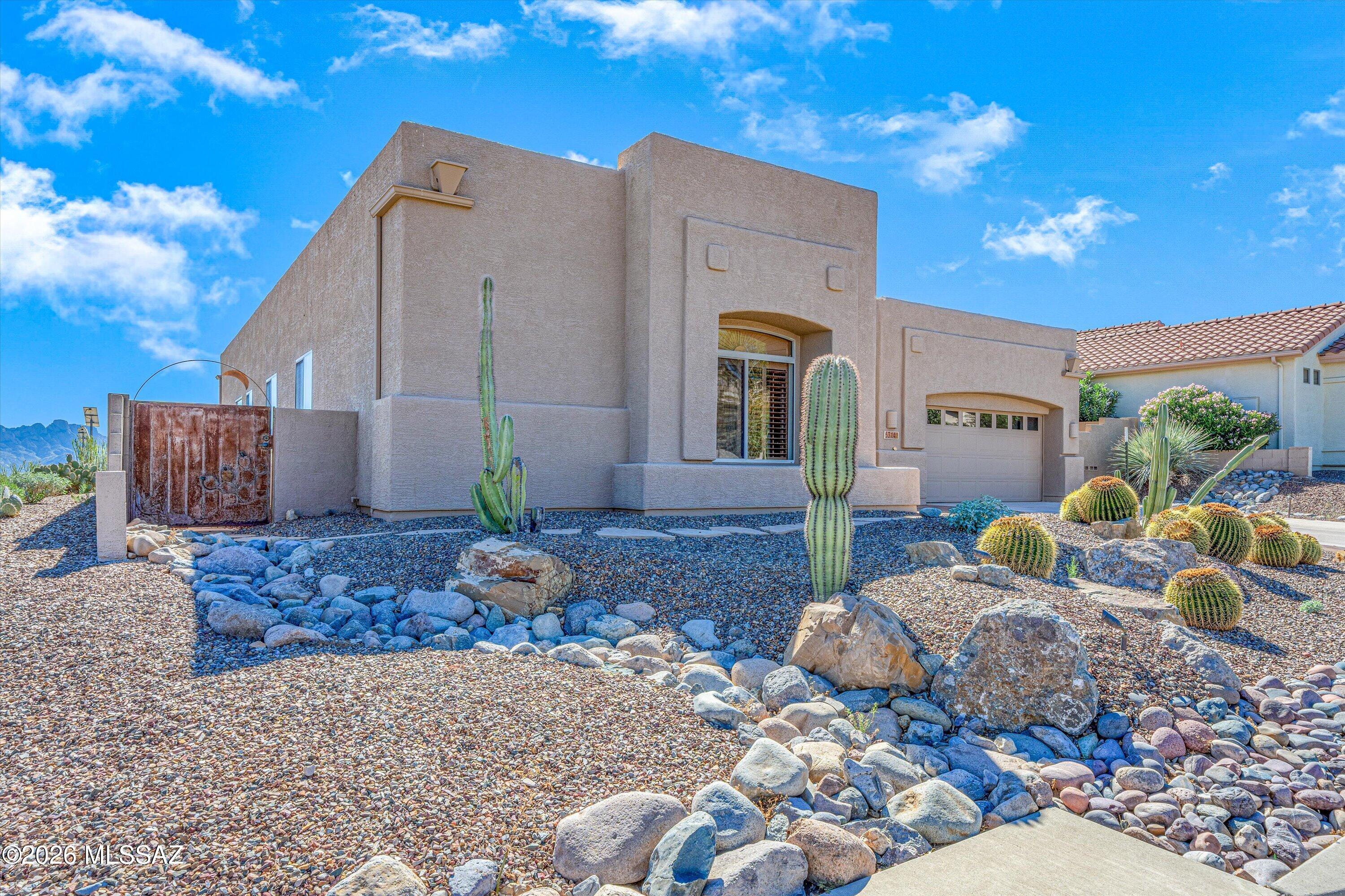 63141 E Cat Claw Lane
