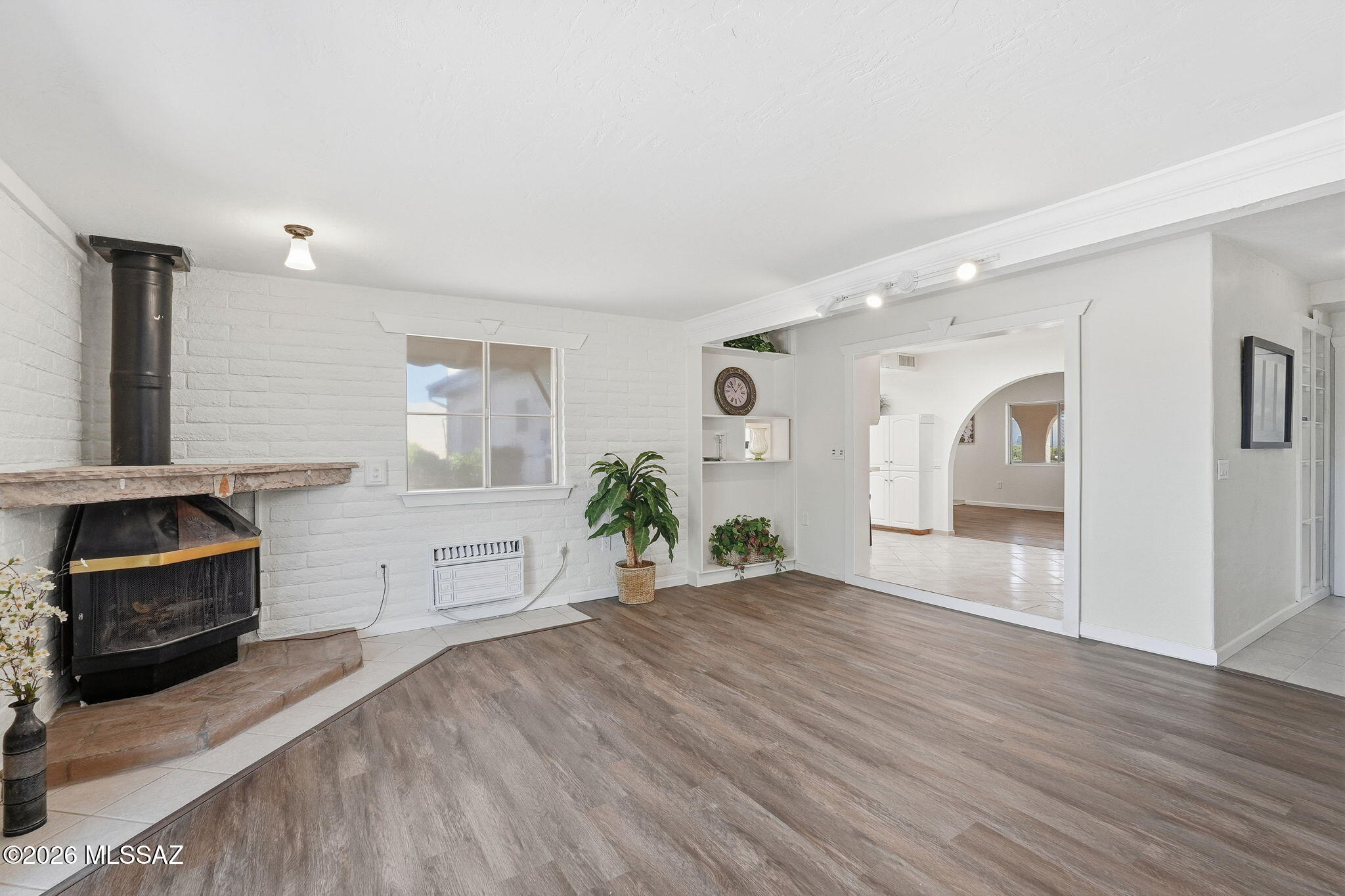 143 E Santa Chalice Drive