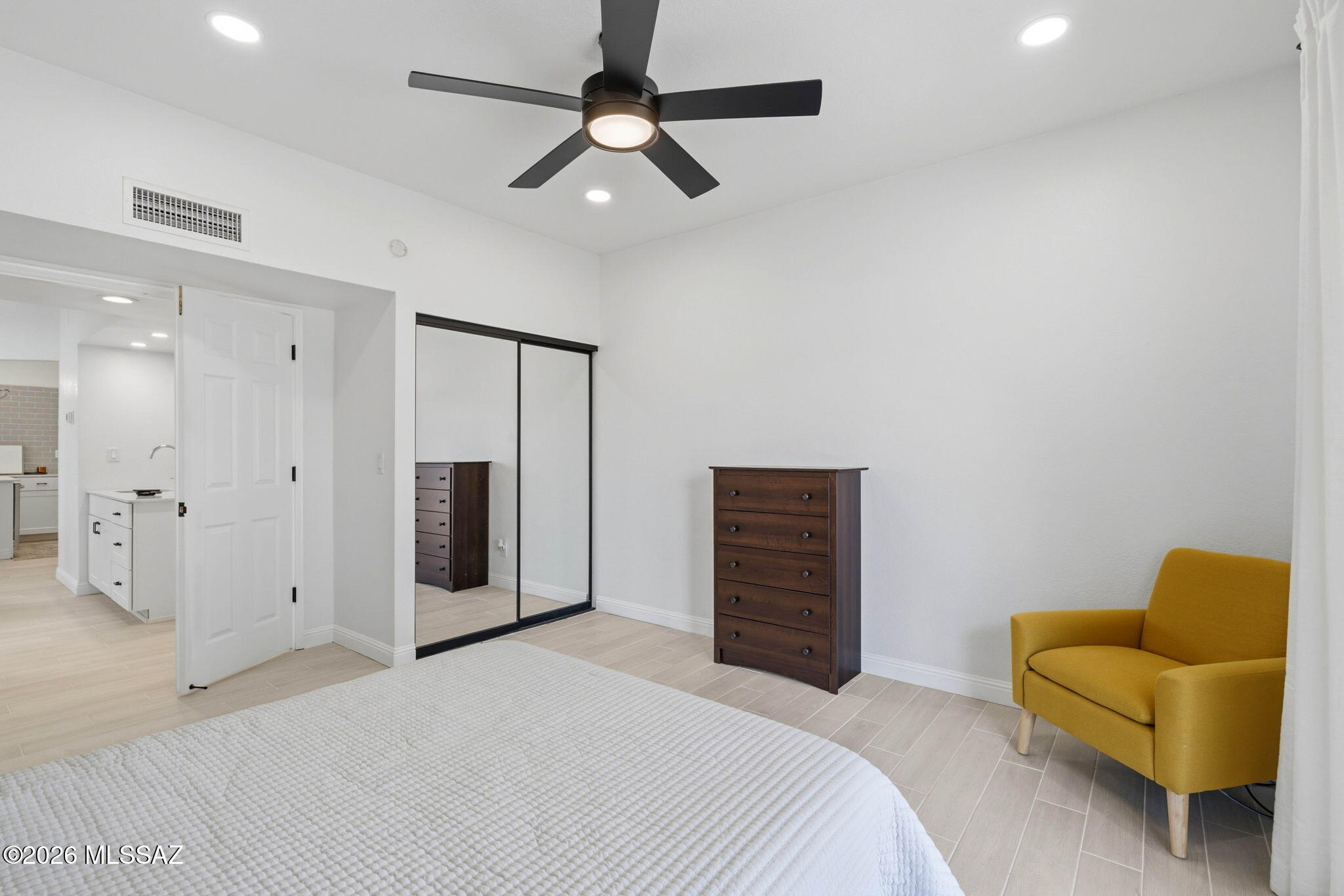 Chapala (Townhouses) - Residential