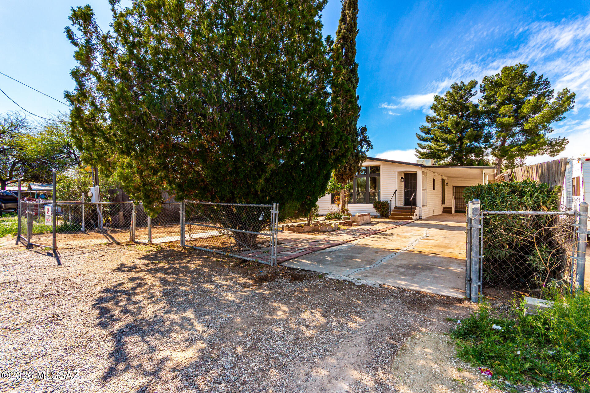 Los Ranchitos Number 8 - Residential