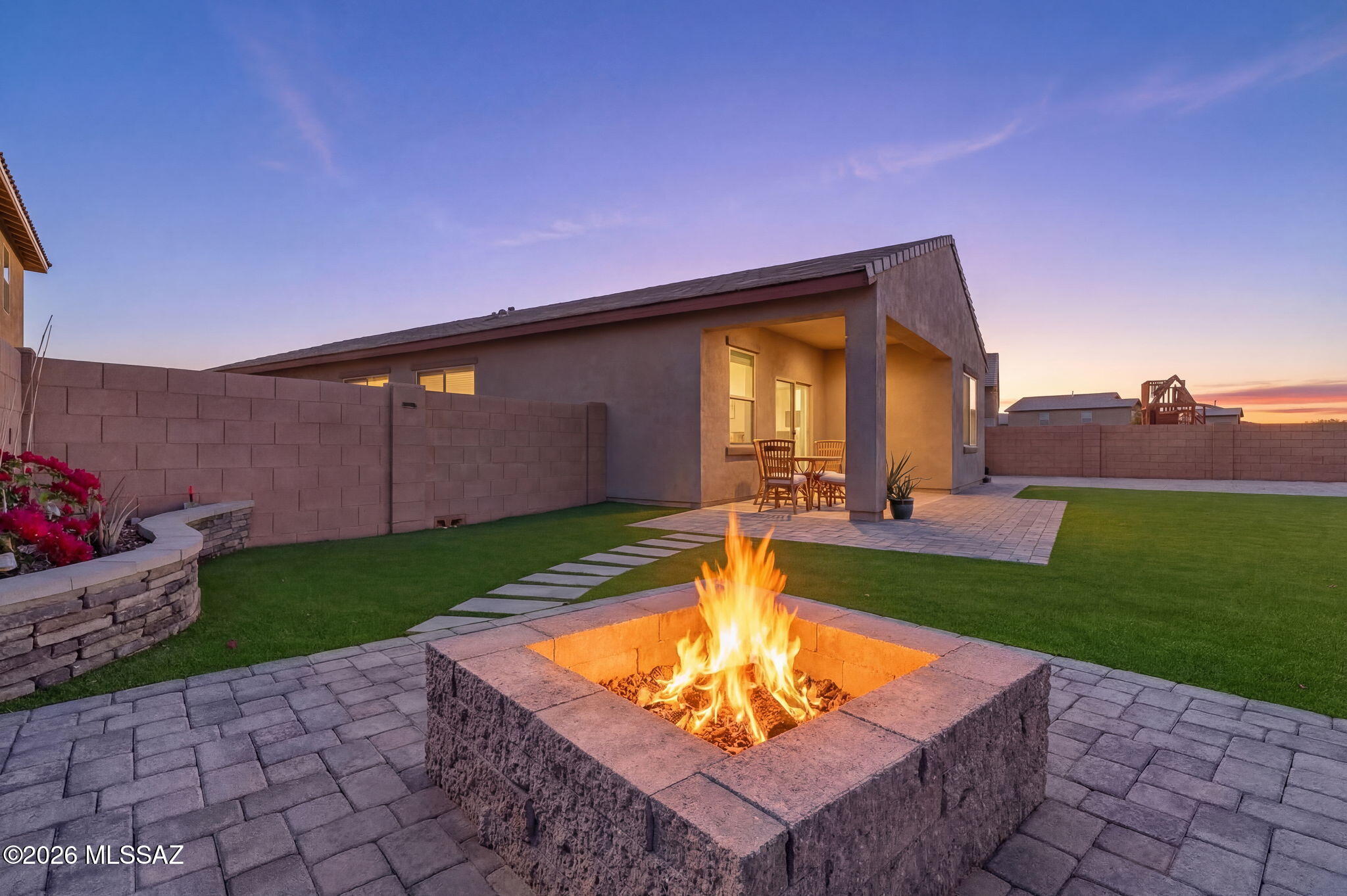 7036 W Jadewood Lane