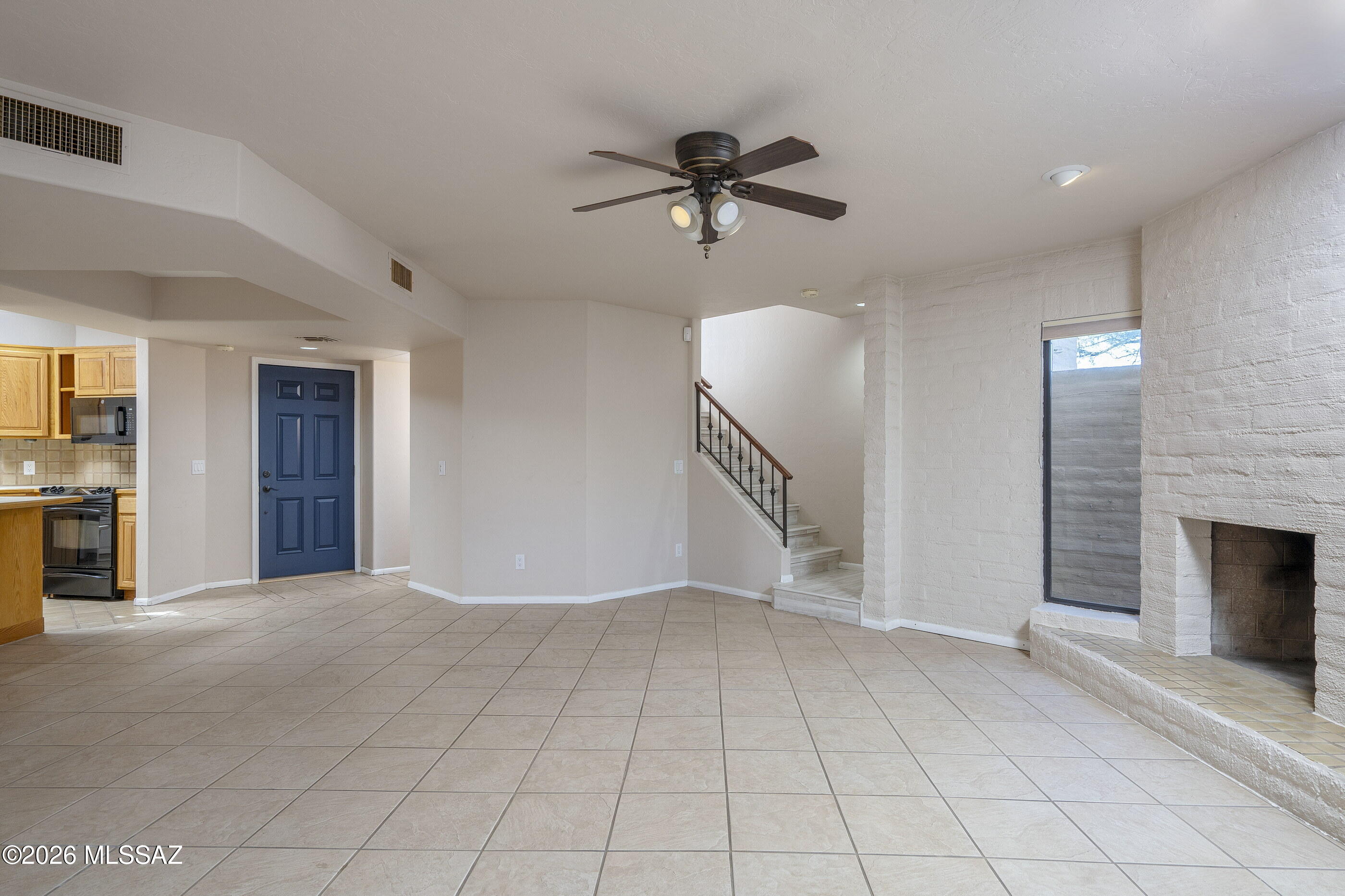 2817 E Sierra Vista Road