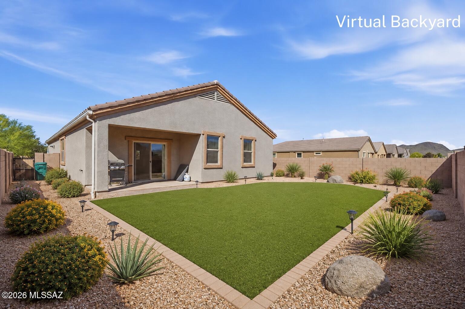 Saguaro Bloom SQ20180540069 - Residential