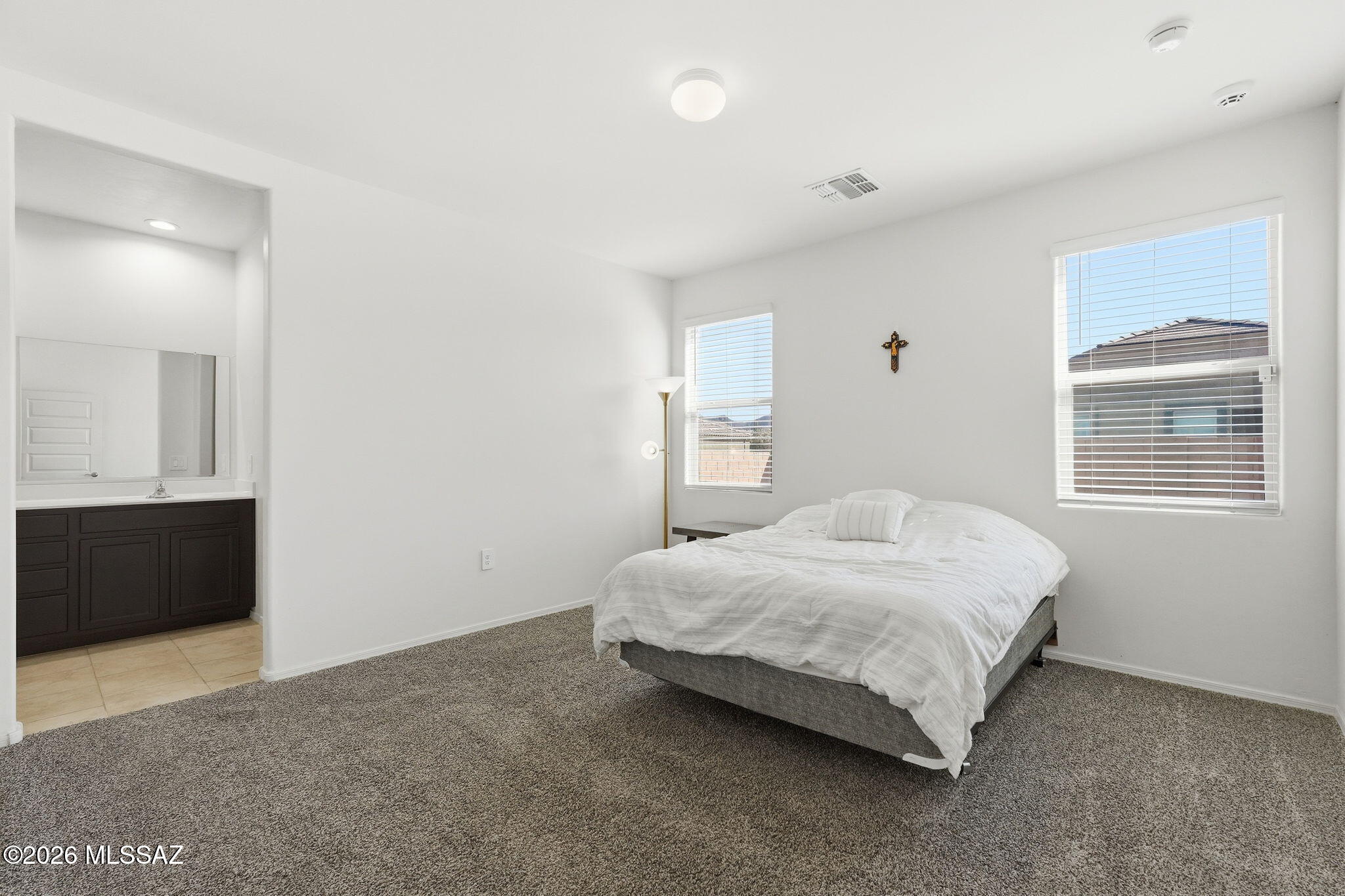 Saguaro Bloom SQ20180540069 - Residential