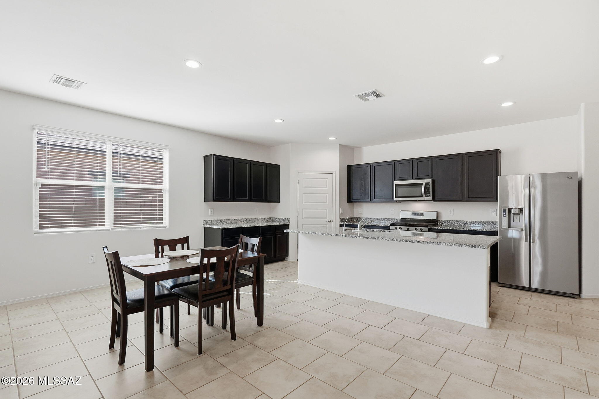 Saguaro Bloom SQ20180540069 - Residential