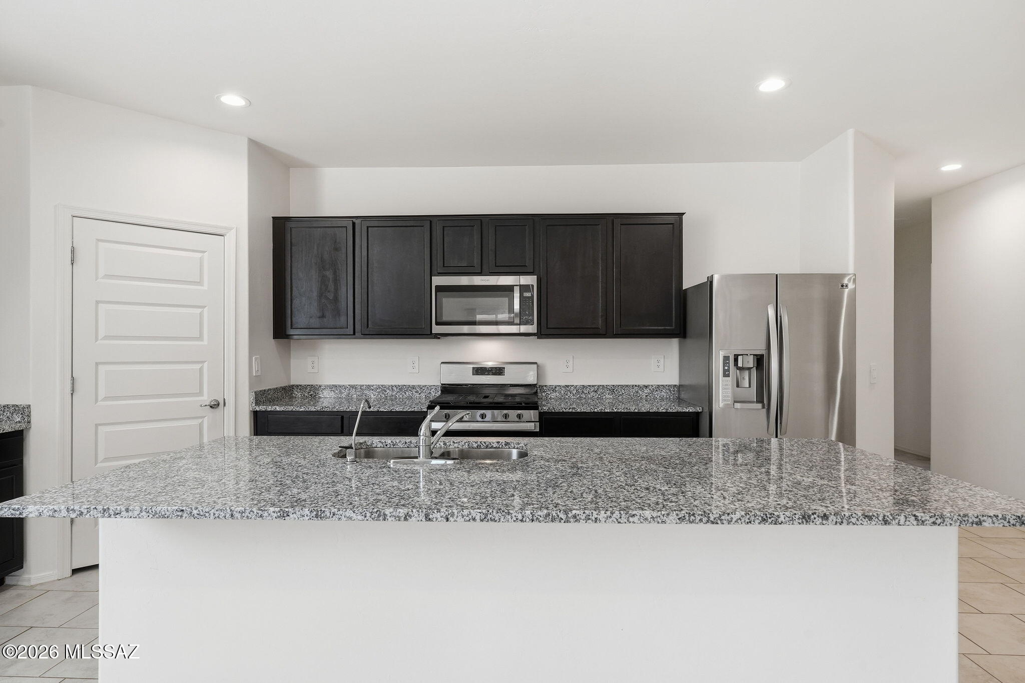 Saguaro Bloom SQ20180540069 - Residential
