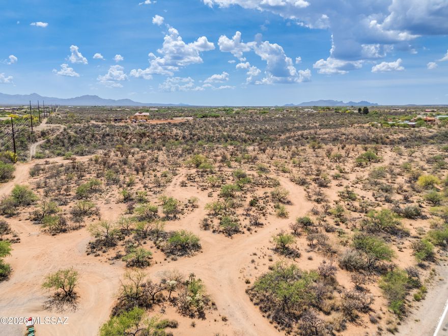 Perfect Lot for  a Custom Home with Stunning Mountain Views. Sewer is available by paying proper fees to Pima County,  The Lot is located on the Paved Section of Calle Tres.