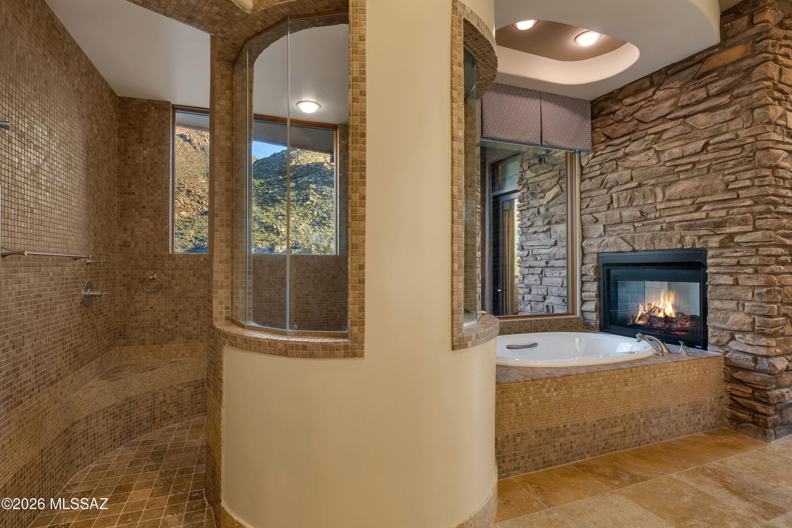 Canyon Pass At Dove Mountain - Residential