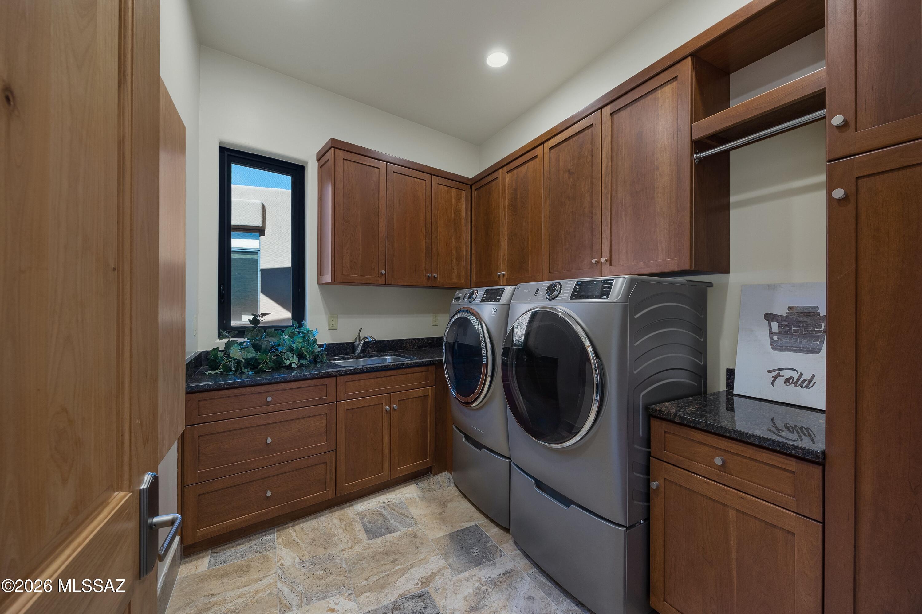 Canyon Pass At Dove Mountain - Residential