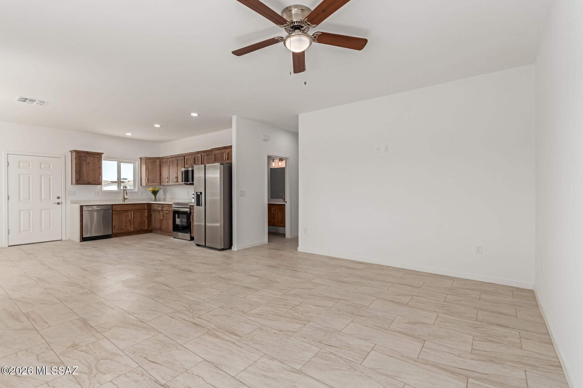 10225 S Suncrest Drive