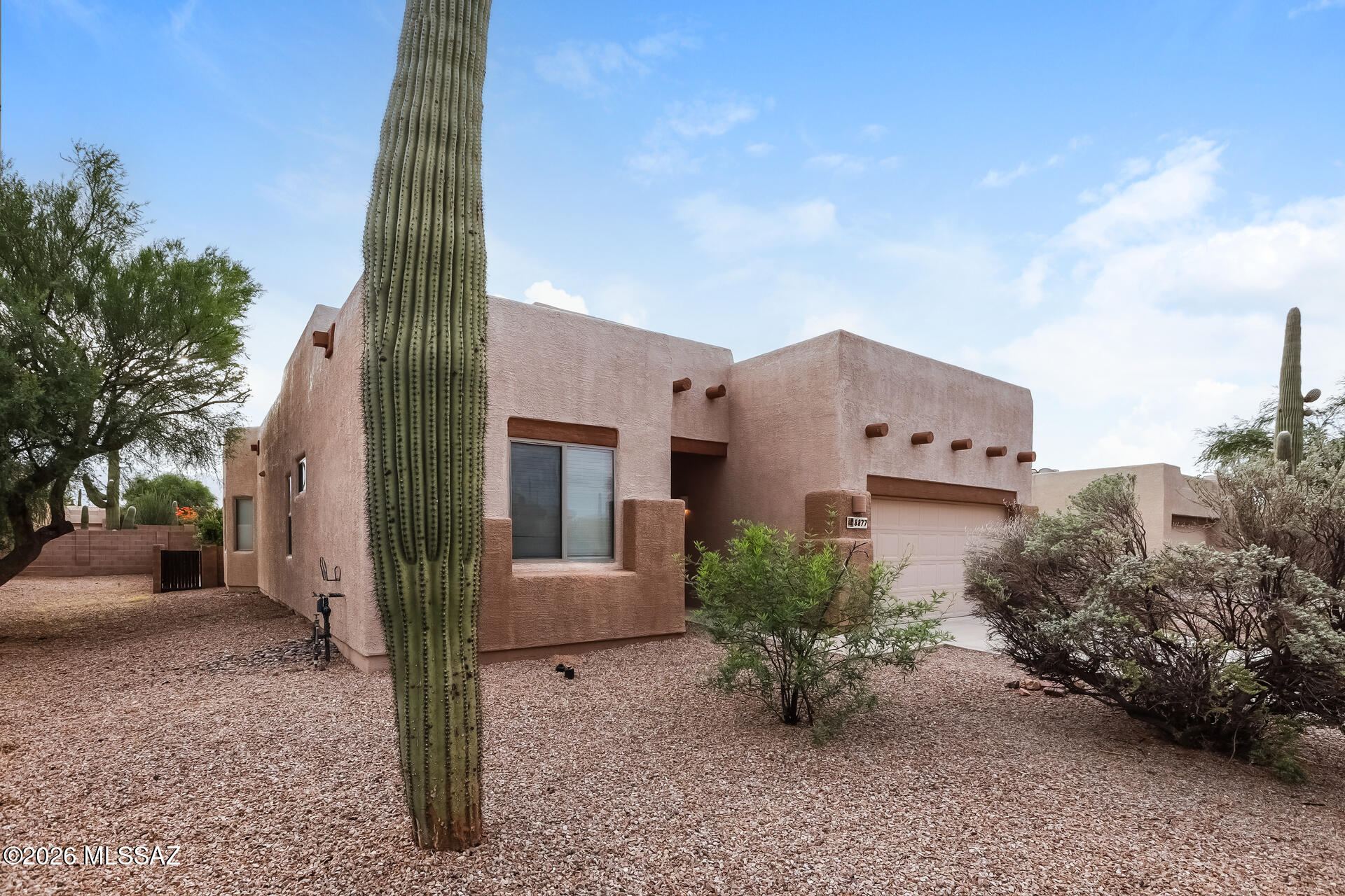 8877 N Sky Dancer Circle